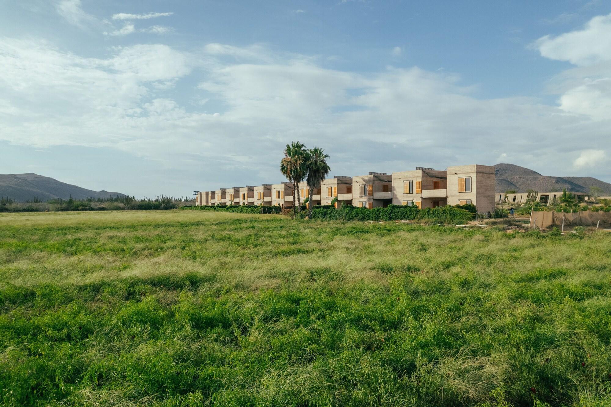 Vista Exterior Paradero Todos Santos