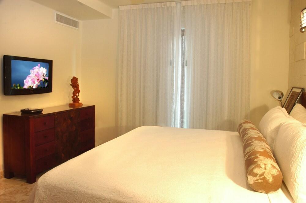 Hotel Maya Villa Condo Hotel