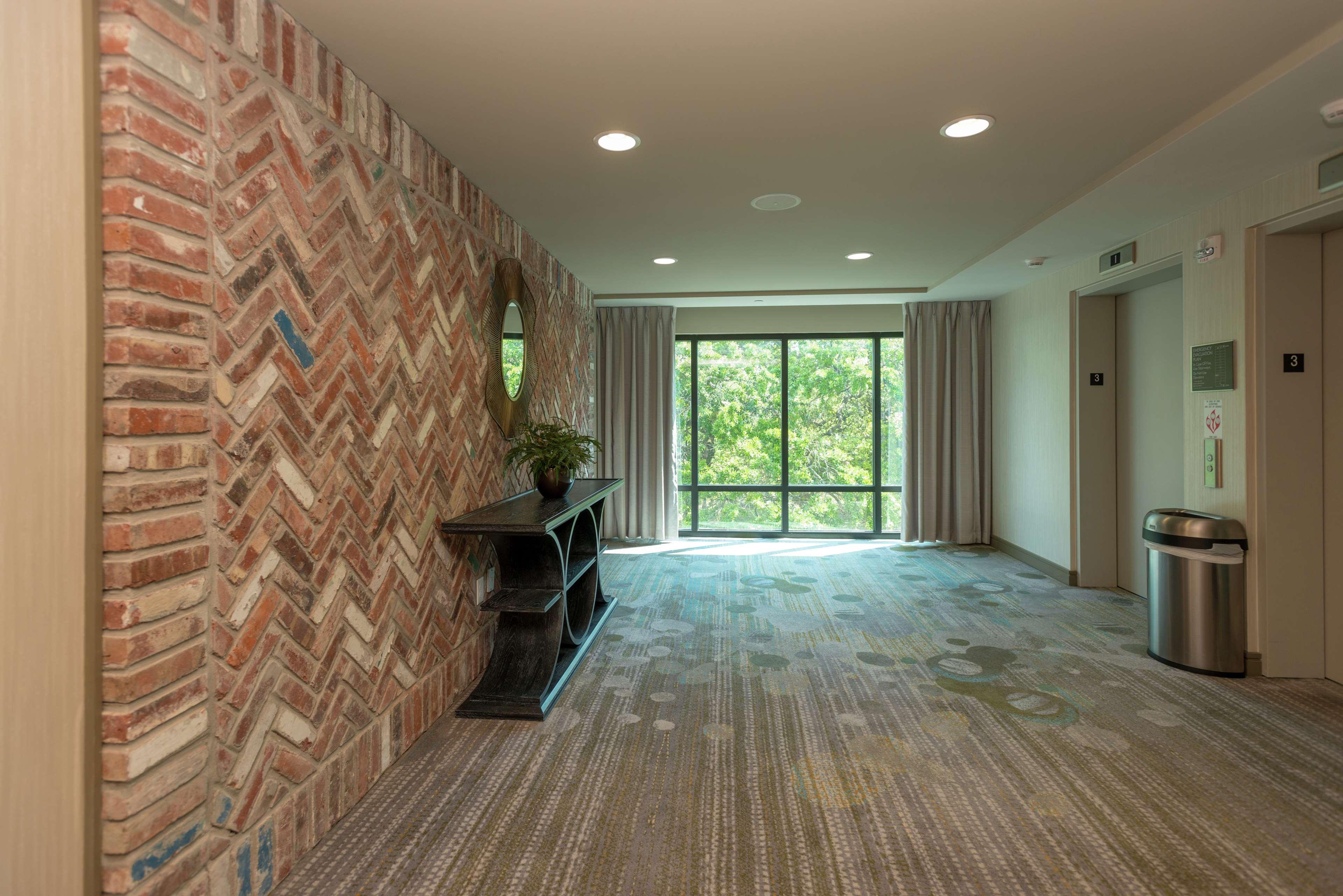 Vista Exterior Hilton Garden Inn Mobile Downtown