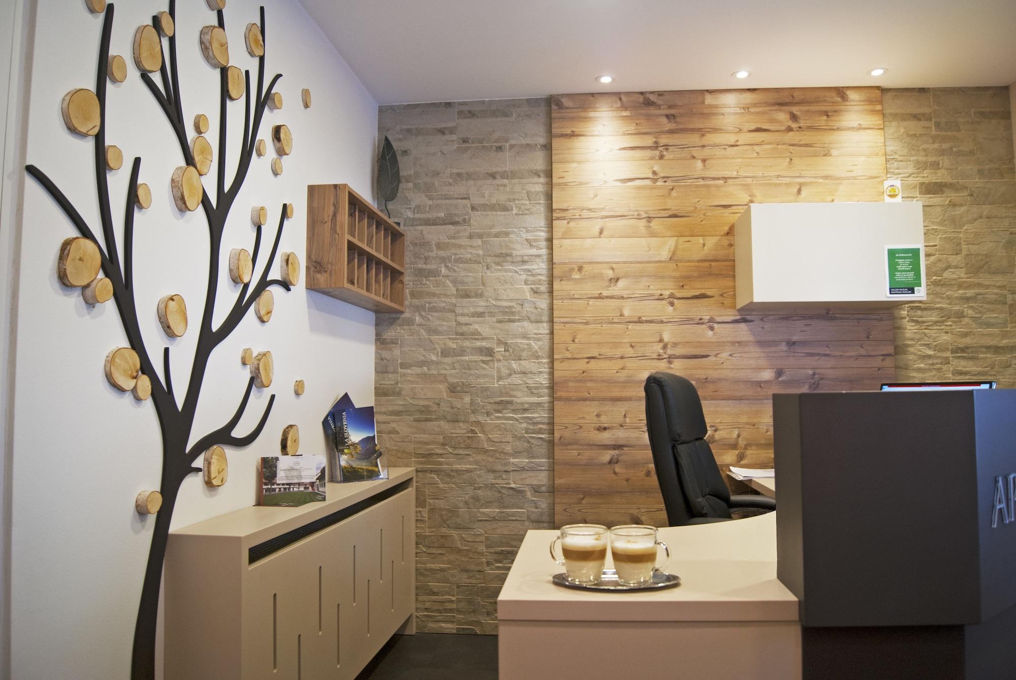 Vista Lobby Rooms & Apartments Kepic