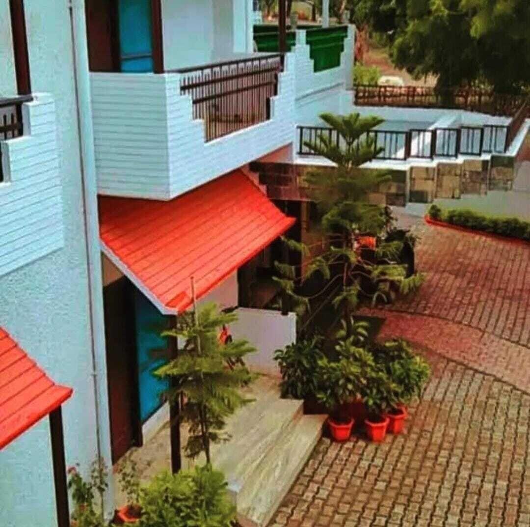 Vista Exterior Hotel Moksha