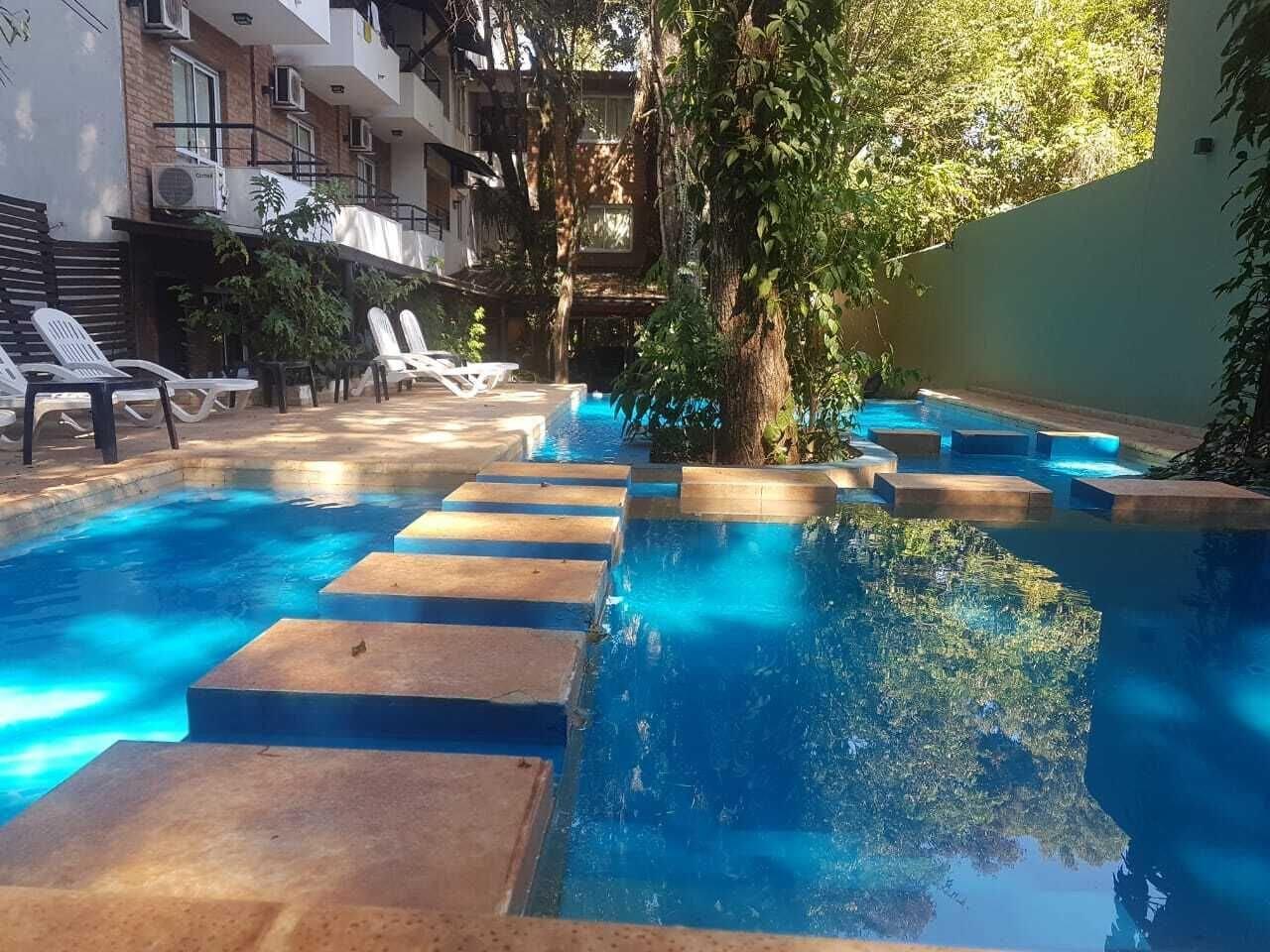 Vista Piscina Kelta Hotel Puerto Iguazú Centro