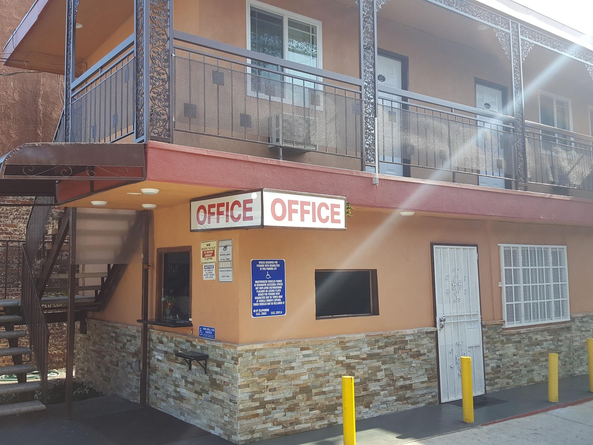 Vista Exterior Travel Inn Motel