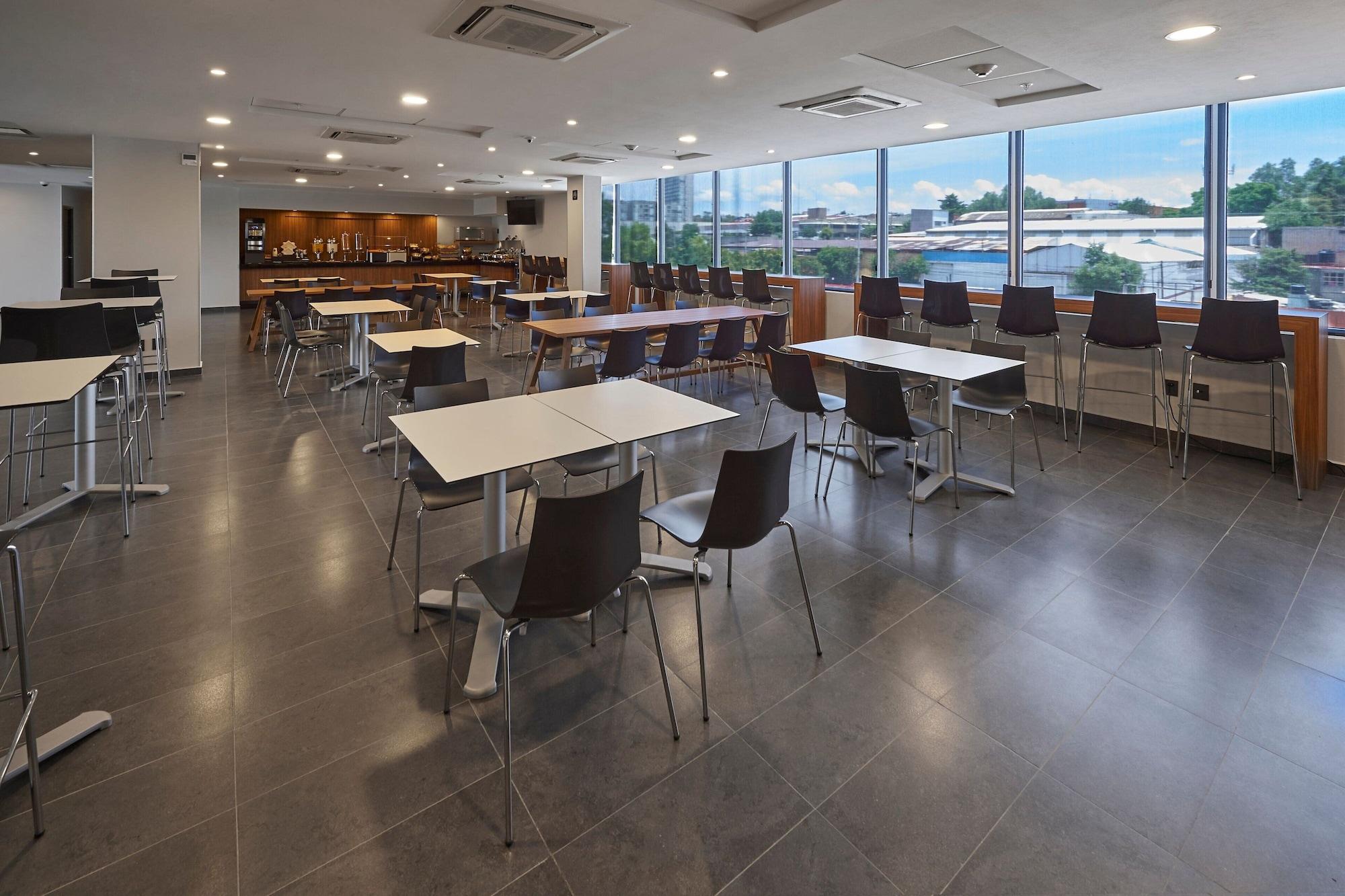 Restaurant City Express by Marriott Ciudad de México Tlalnepantla