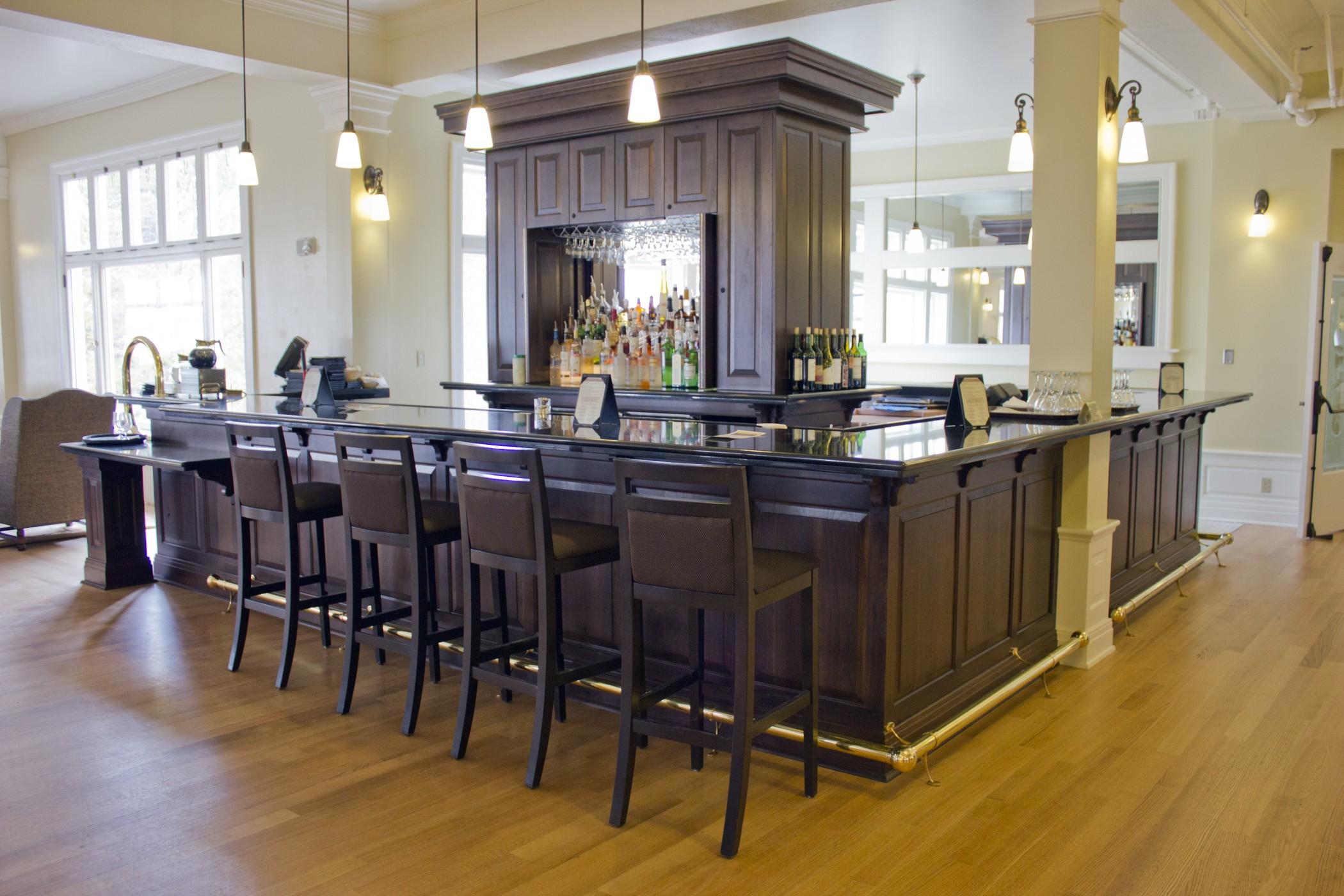 Bar/Salón Lake Yellowstone Hotel and Cabins