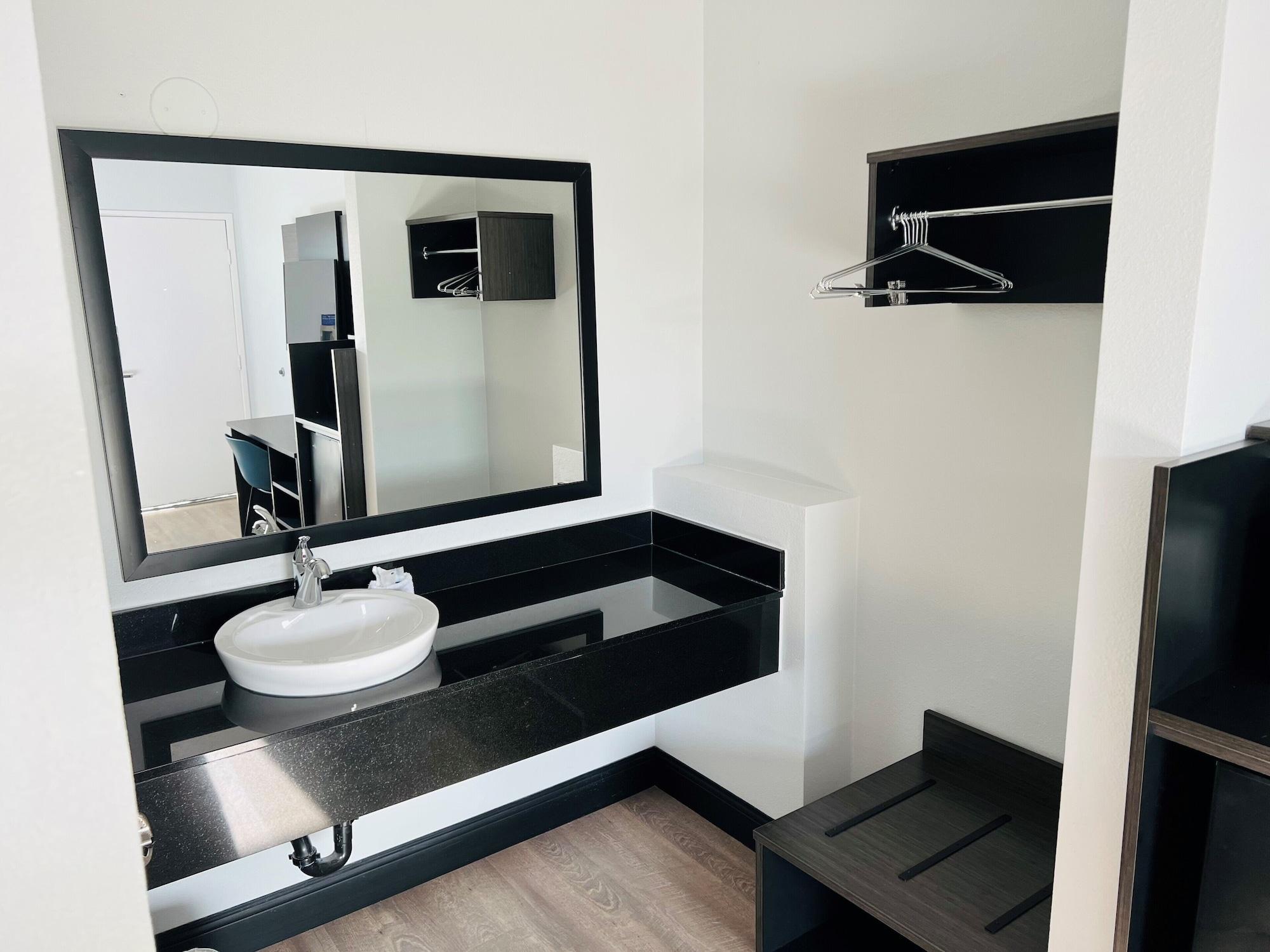 Habitación Motel 6 Eureka, CA – Redwood Coast