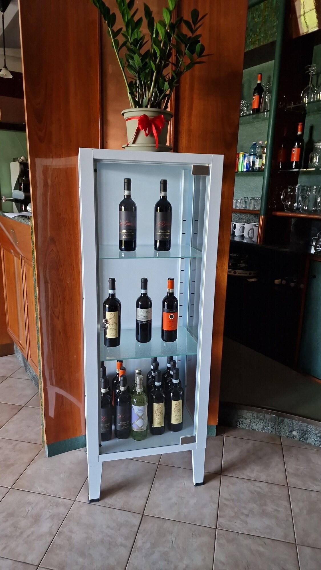 Bar/Salón Hotel Montegrino Lakeview