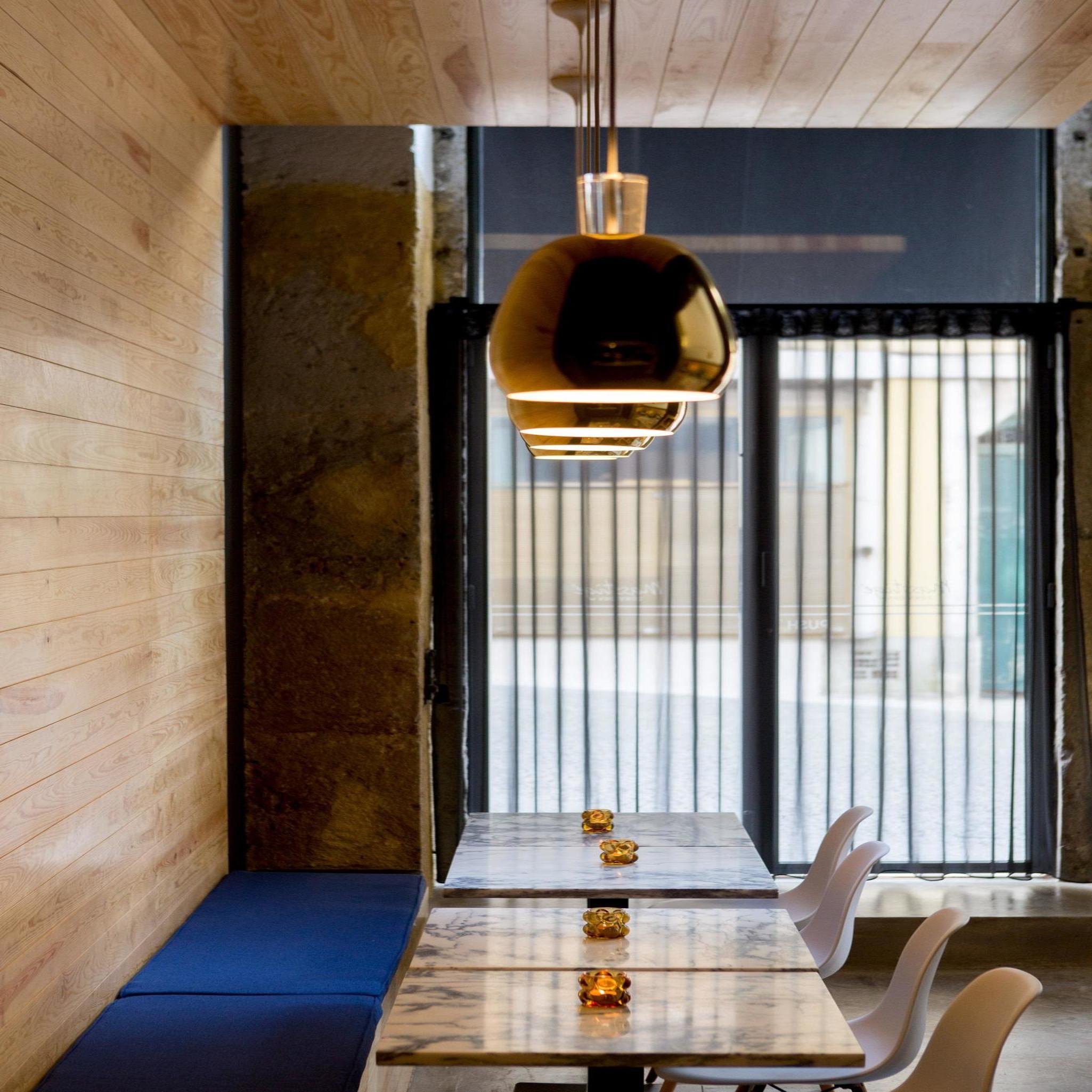 Restaurant The 8 Downtown Suites