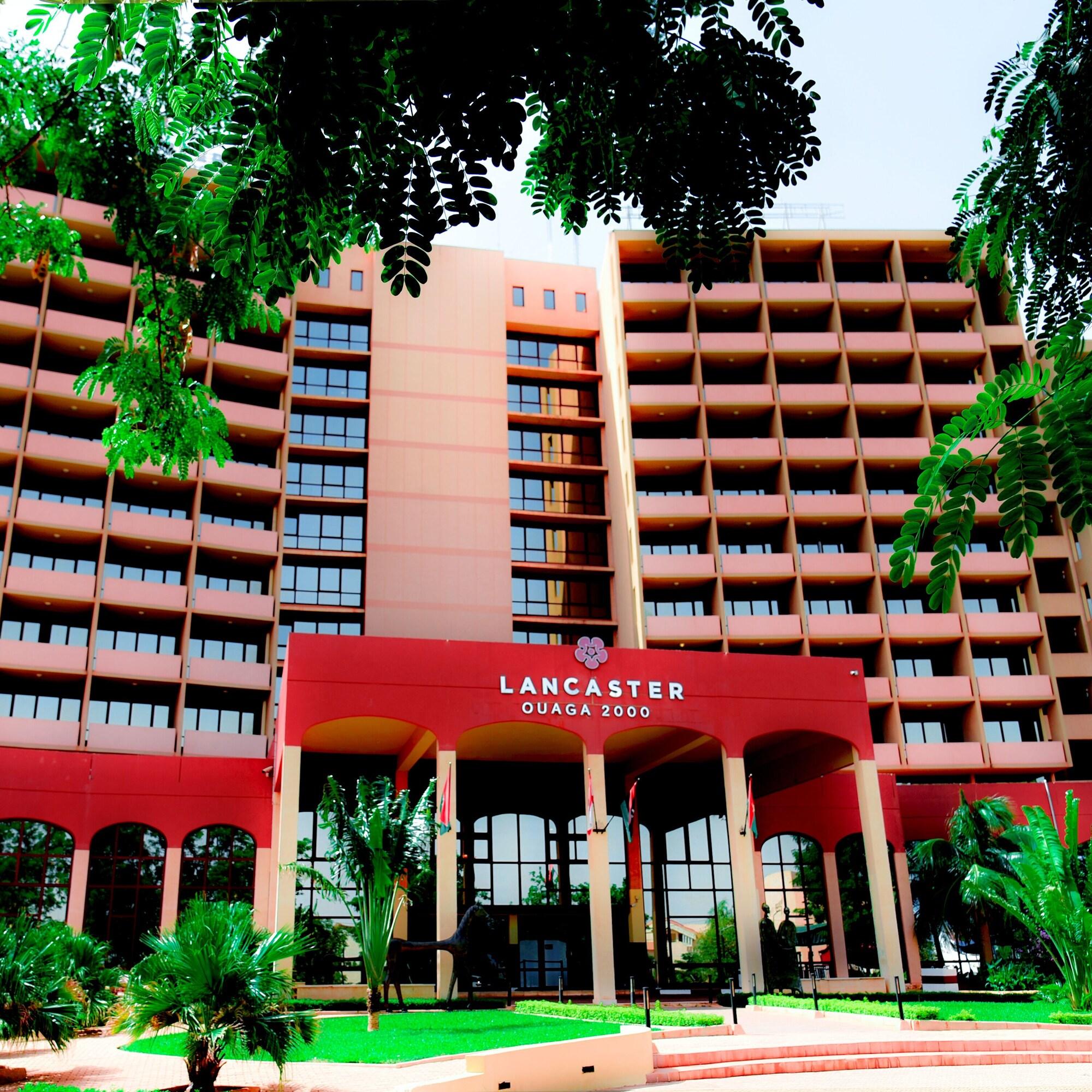 Vista Exterior Lancaster Ouaga 2000