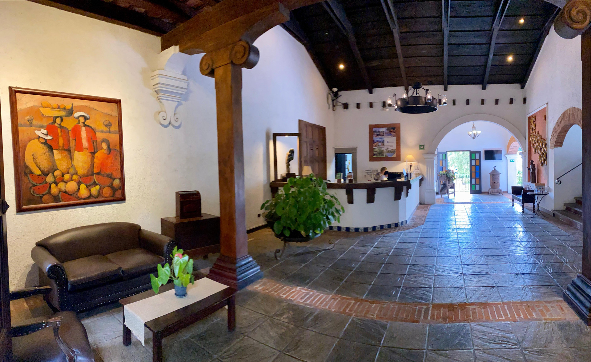 Vista Lobby Villa Colonial
