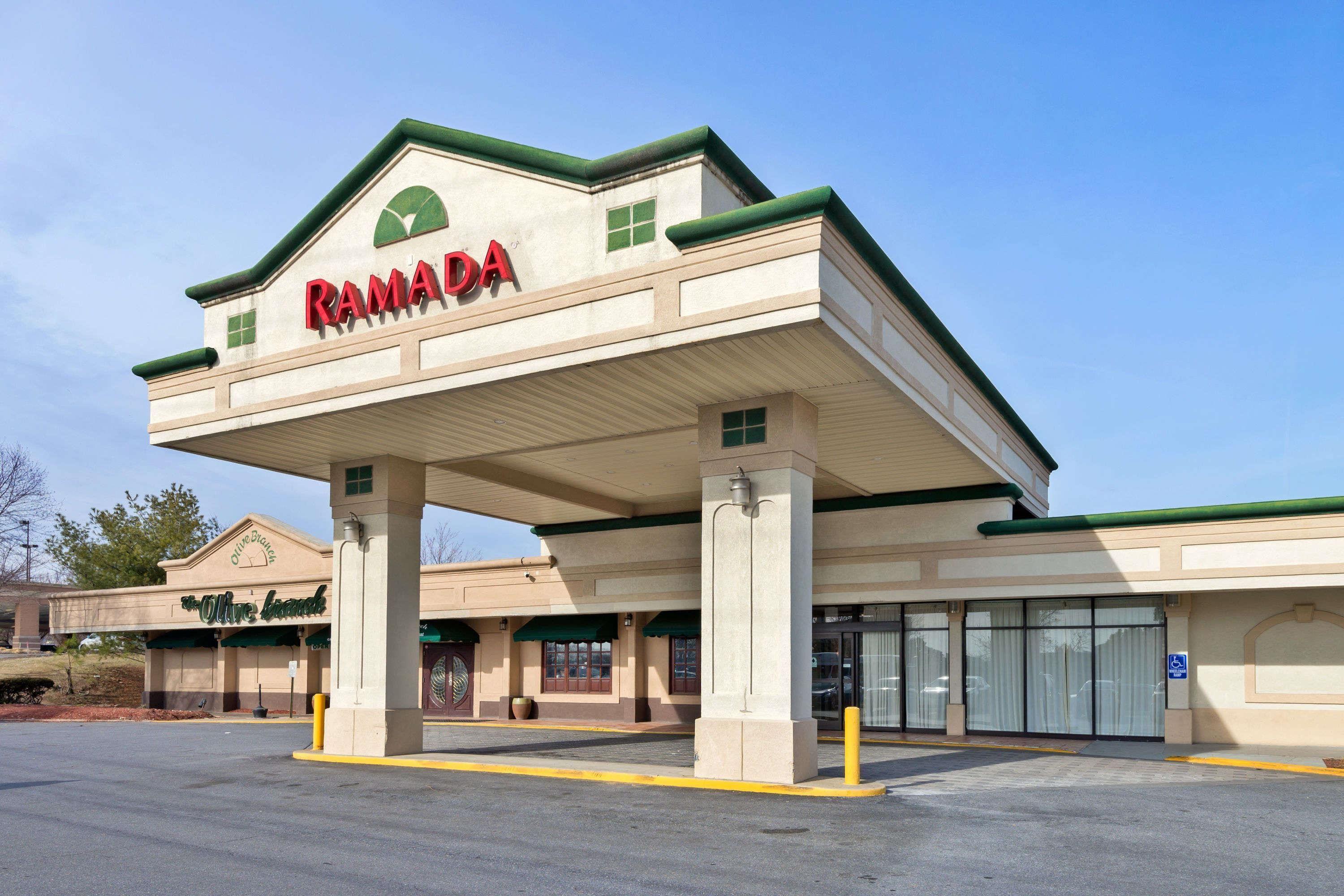 Vista Exterior Ramada by Wyndham Pikesville/Baltimore North