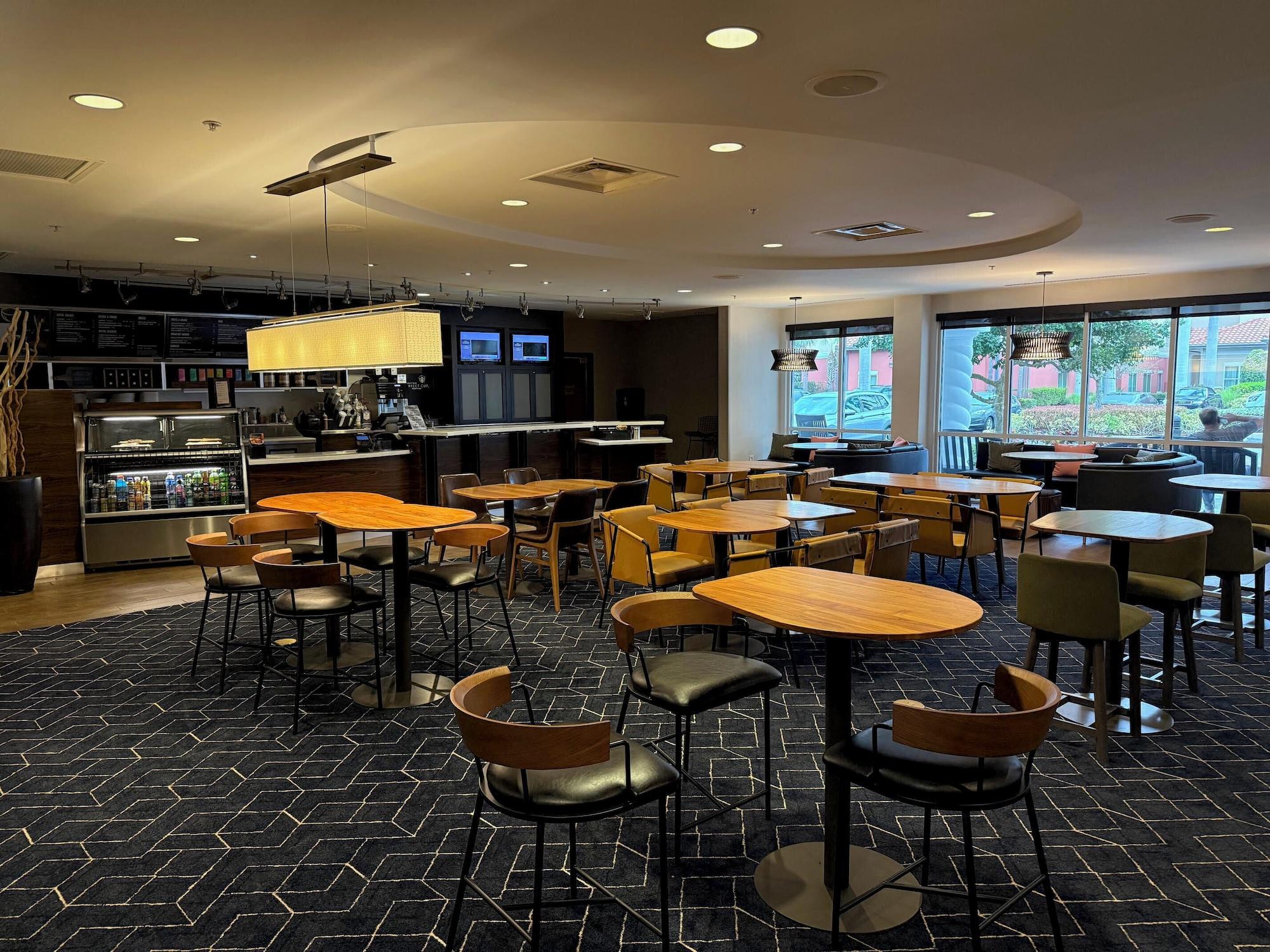 Bar/Salón Courtyard by Marriott Fort Myers I-75/Gulf Coast Town Center