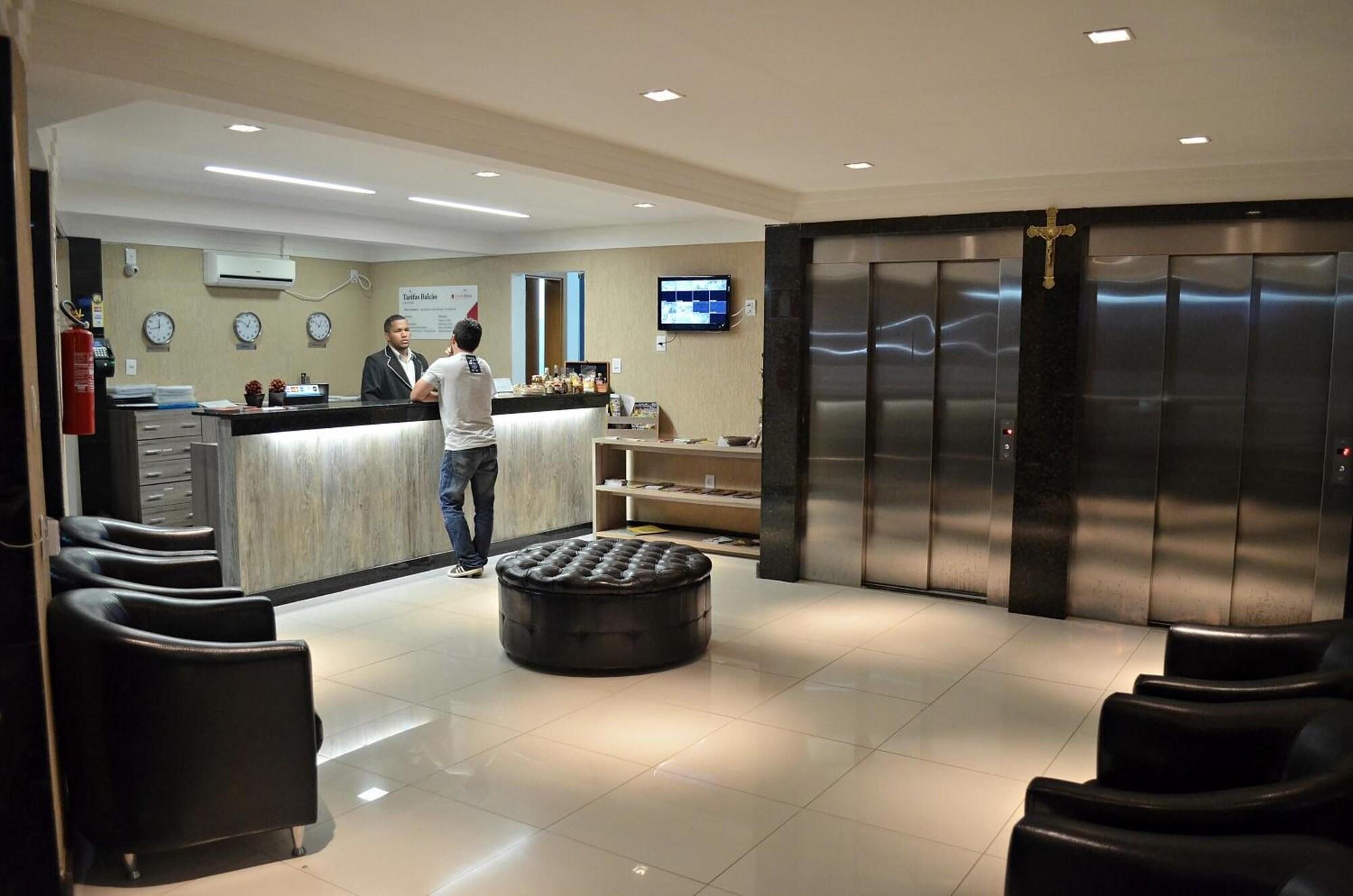 Vista Lobby Grande Minas Hotel
