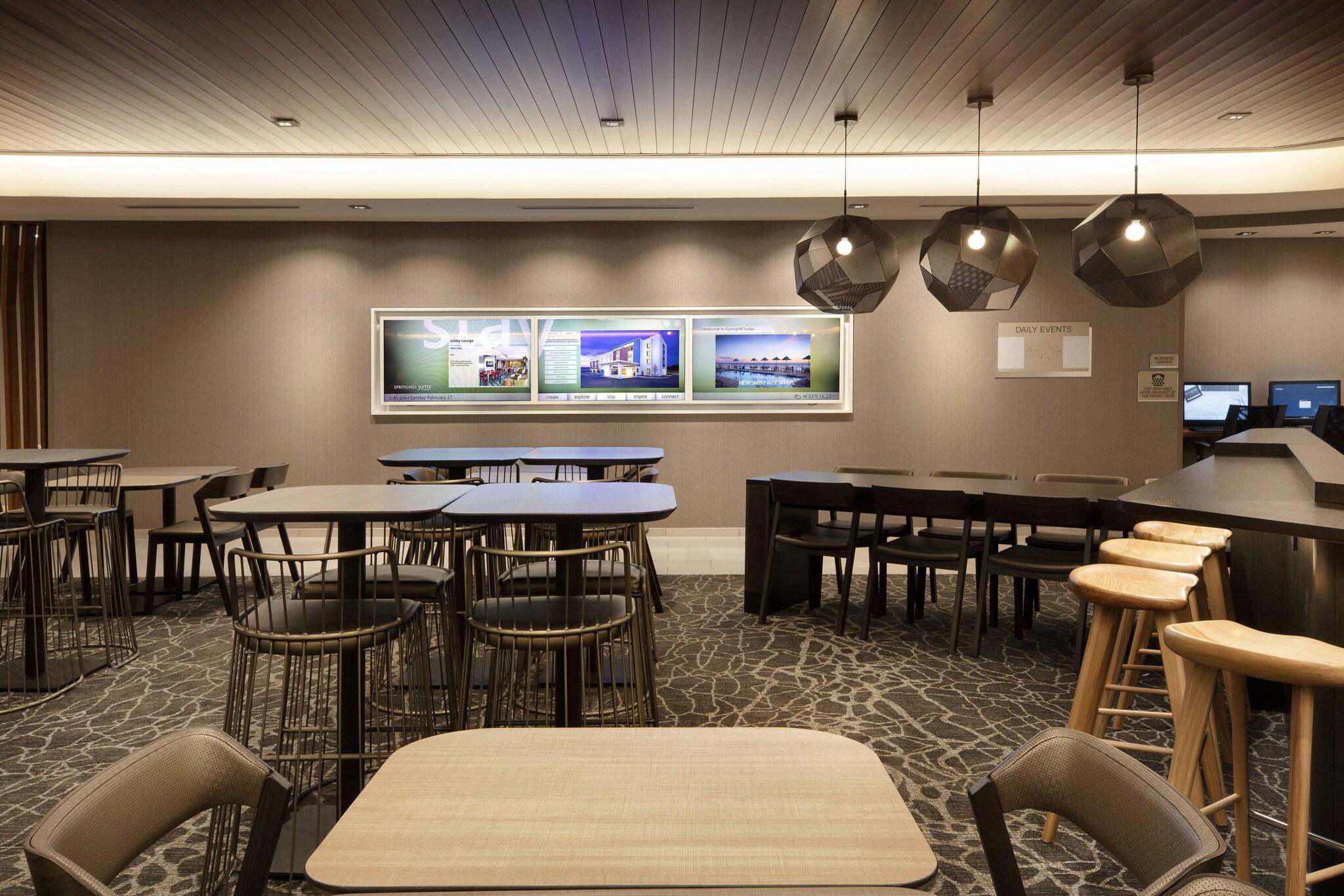 Vista Lobby SpringHill Suites by Marriott Hampton Portsmouth