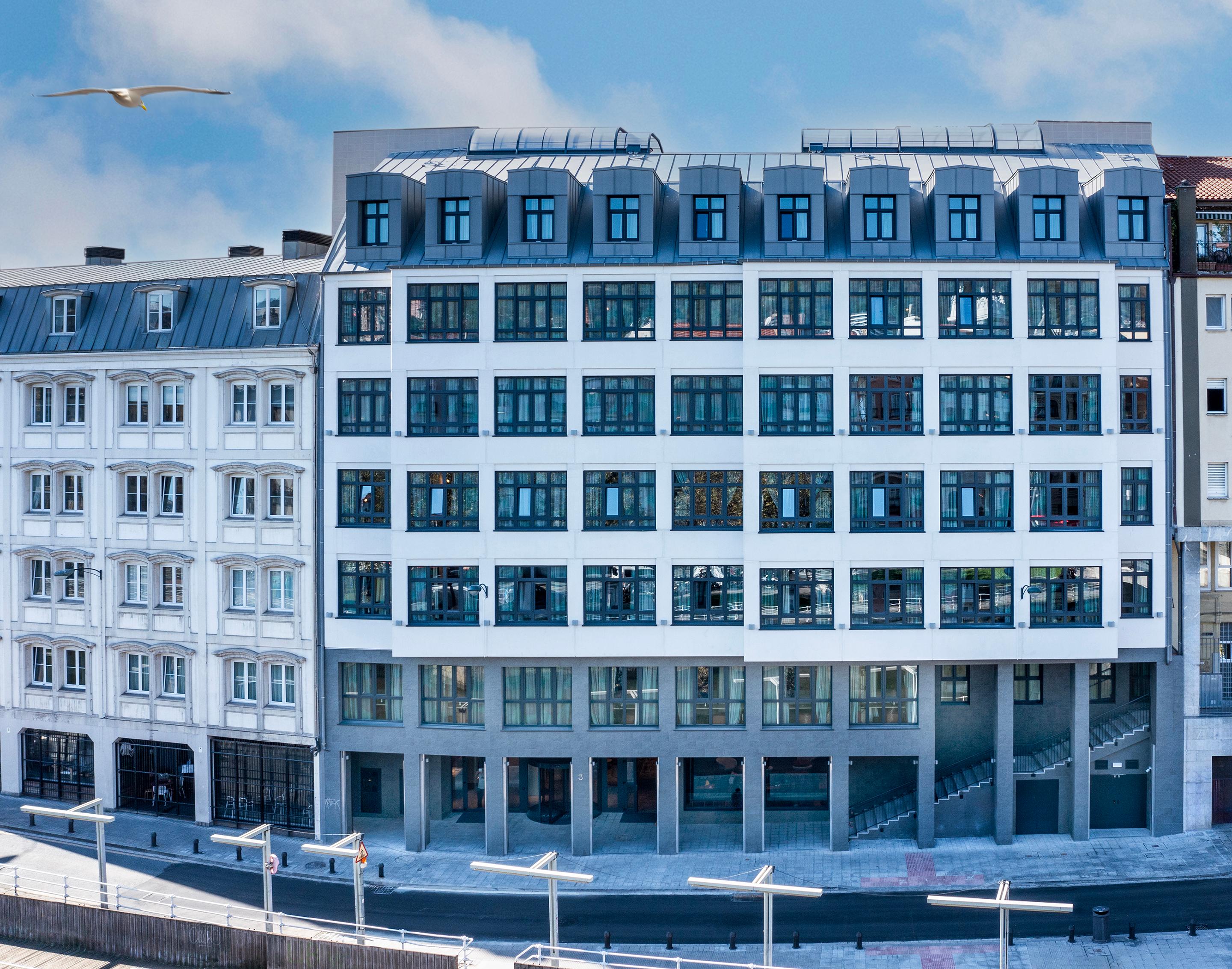 Vista Exterior Axel Hotel Bilbao – Adults Only