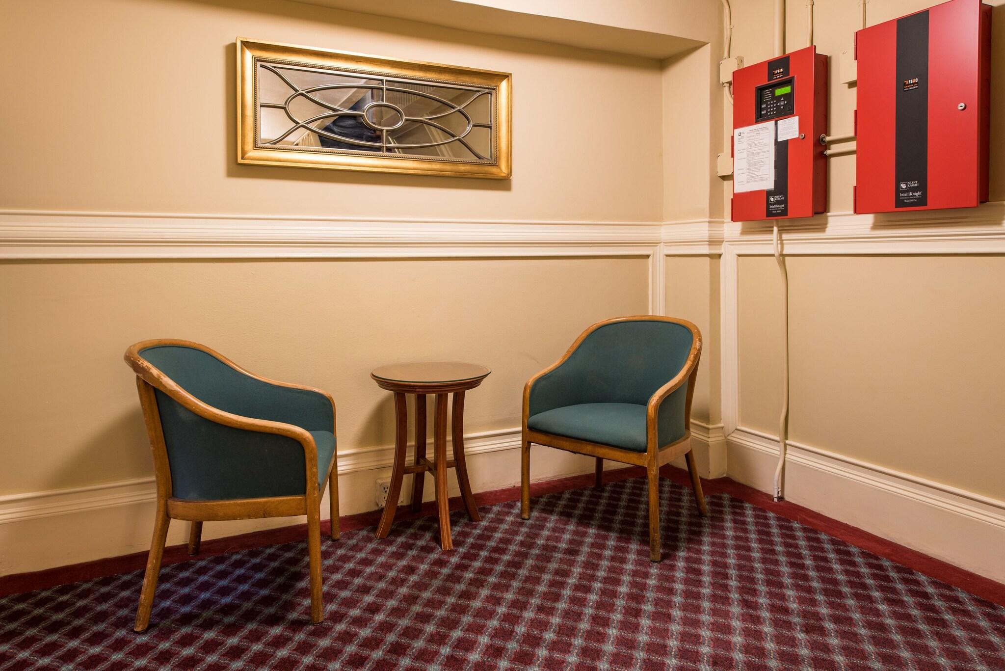 Vista Lobby Grant Hotel
