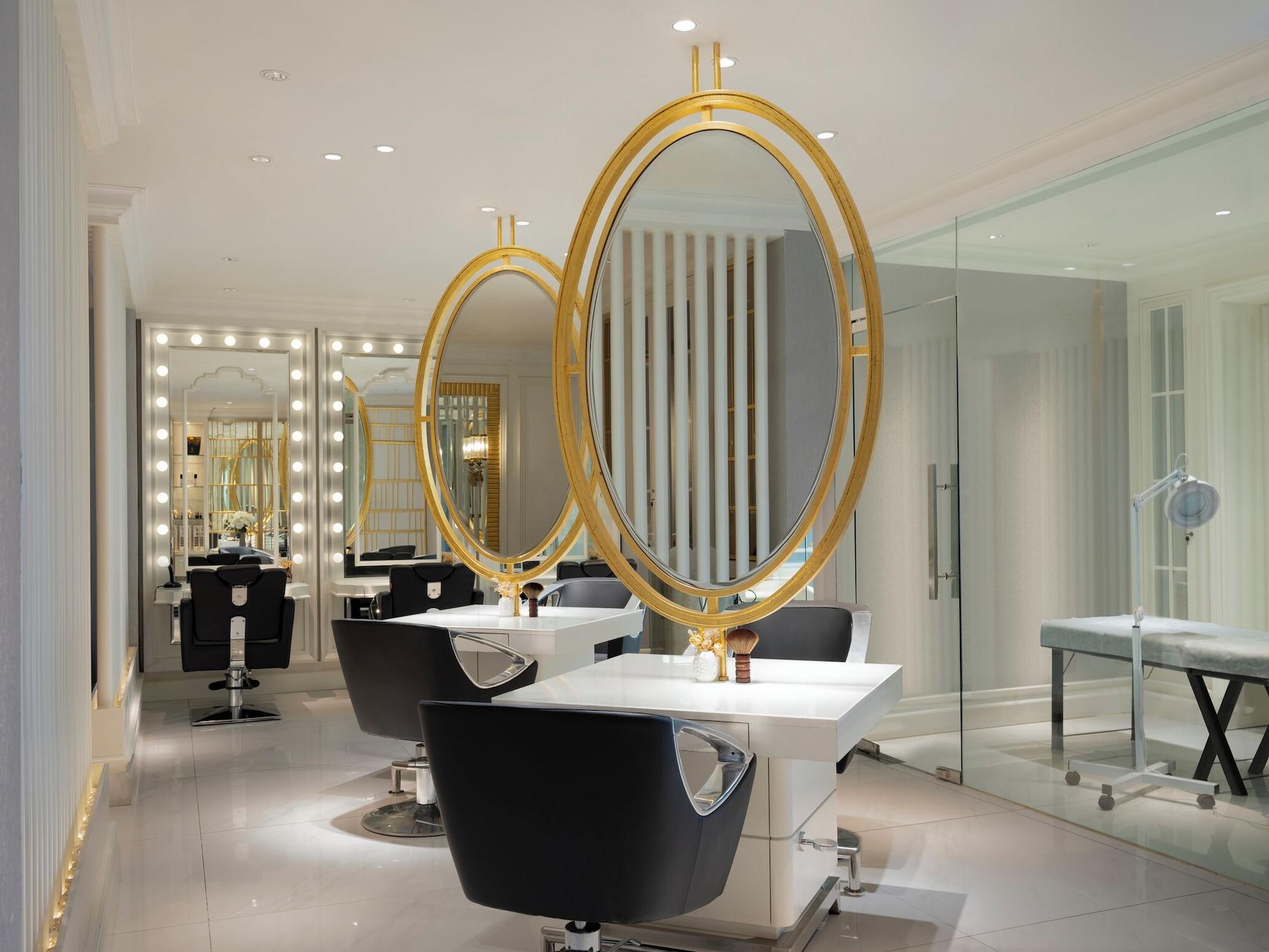 Spa JHL Solitaire Gading Serpong