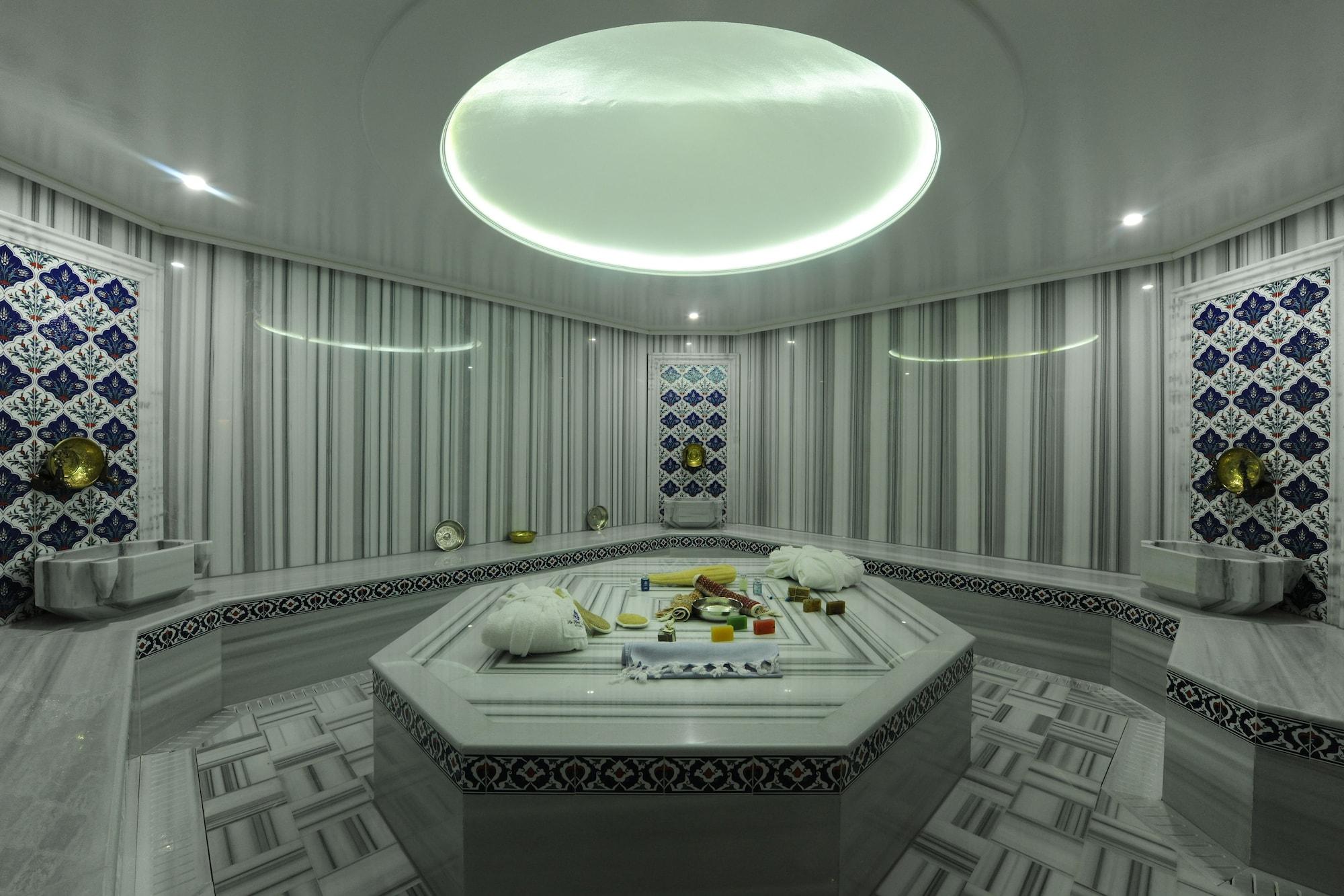 Spa Le Petit Palace Hotel