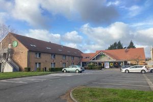 Alojamiento - Campanile Dunkerque Sud - Loon Plage