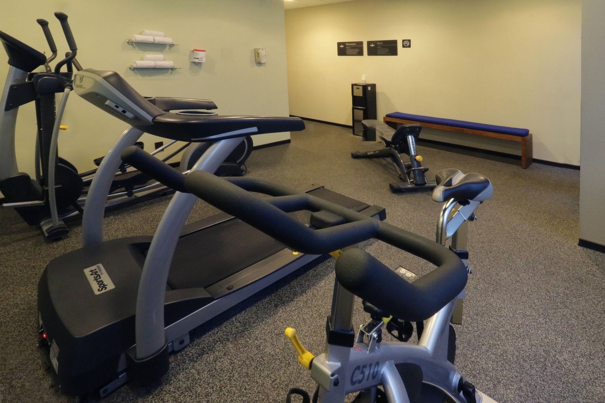Gimnasio City Express Suites by Marriott Cancún Aeropuerto Riviera