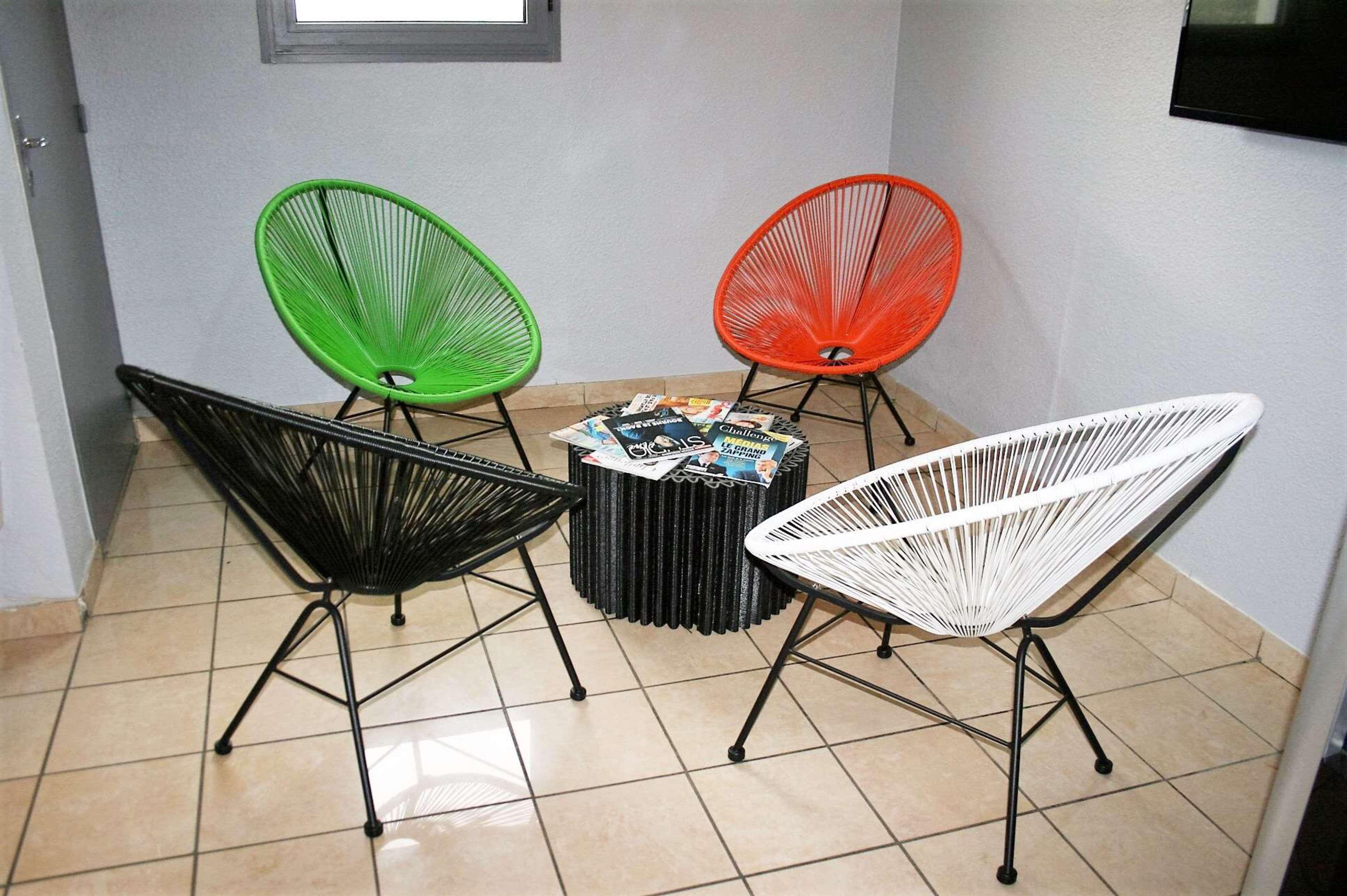 Vista Lobby Kyriad Direct Arles