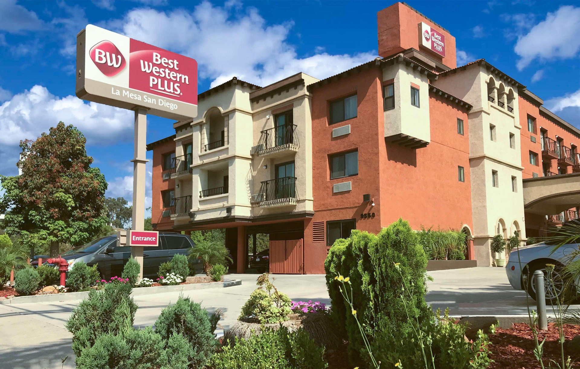 Vista Exterior Best Western Plus La Mesa San Diego
