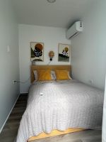 Alojamiento - ONE BEDROOM TINY HOME ALL TO YOURSELF W/ OCEAN VIEW AND FULL BATHROOM & KITCHEN