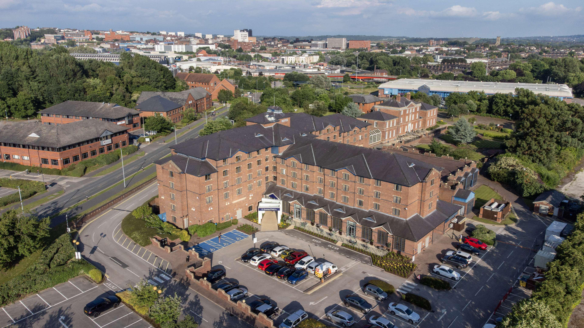 Vista Exterior DoubleTree by Hilton Stoke on Trent
