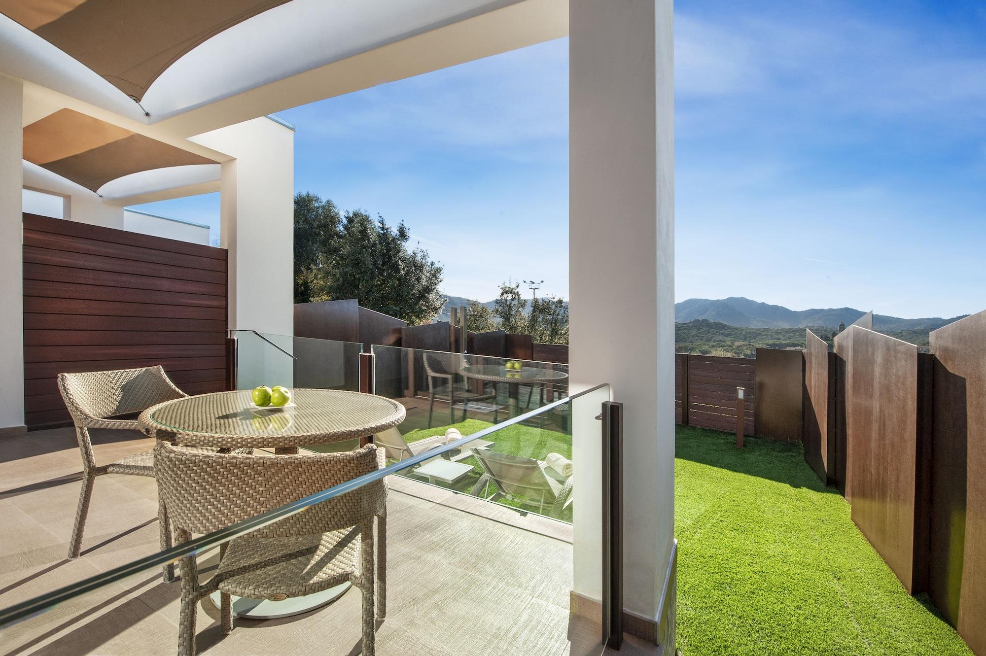 Vista Exterior Suites Natura Mas Tapiolas