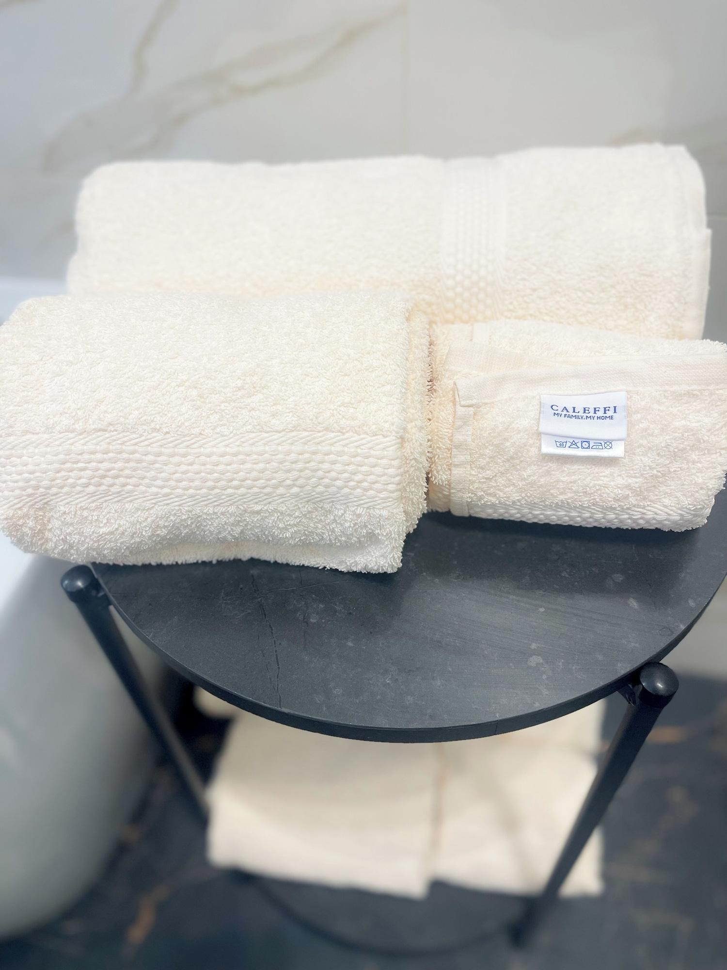 Equipamiento de Habitación Flame B&B - Elegant Rooms