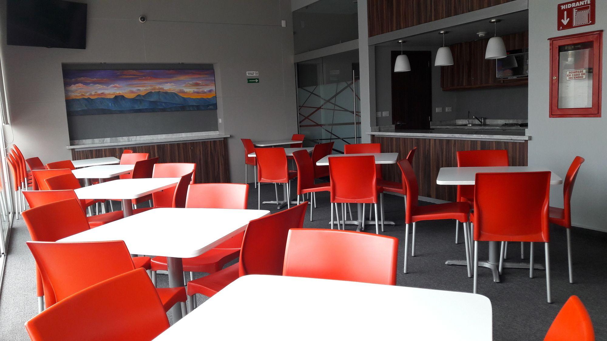 Restaurant Hotel Block Suites