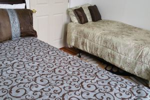 Alojamiento - Delz Bed & Breakfast