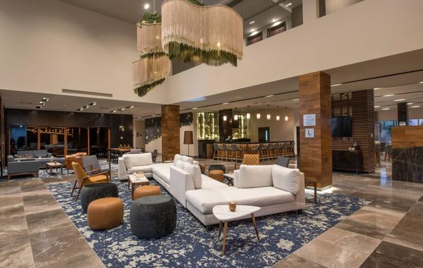 Courtyard by Marriott San Luis Potosi, Los Lagos