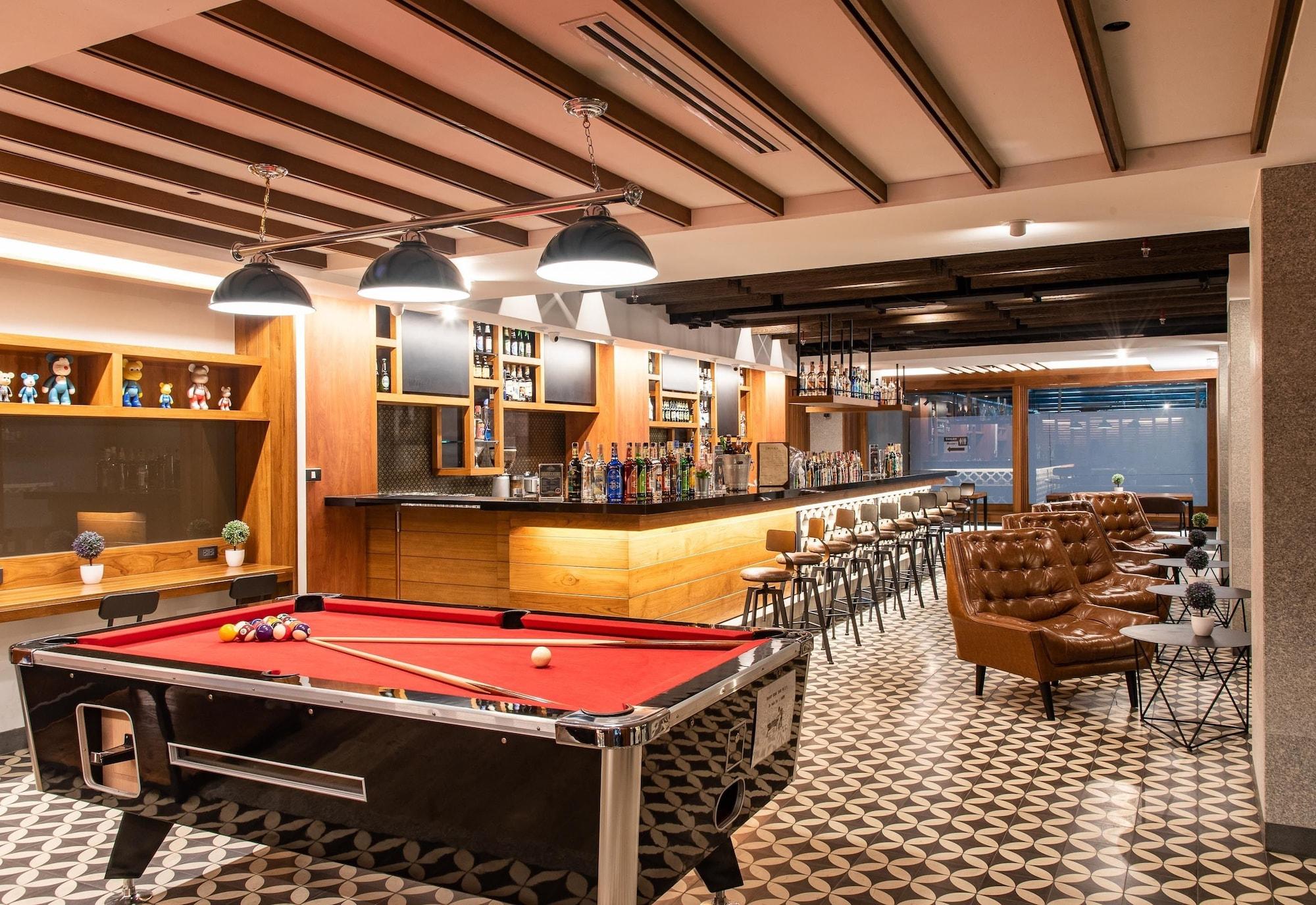Instalaciones Recreativas D&D Inn Khaosan