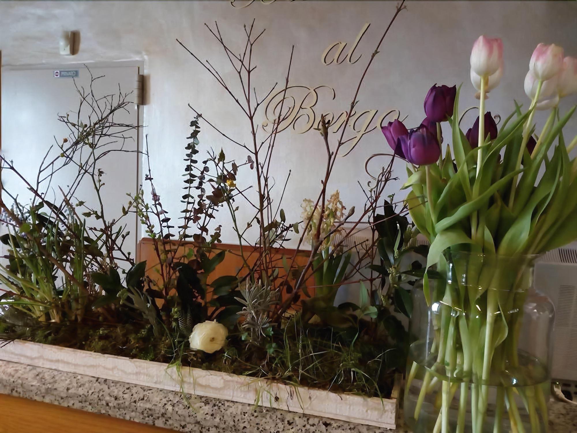 Vista Lobby Al Borgo - Trattoria con Alloggio