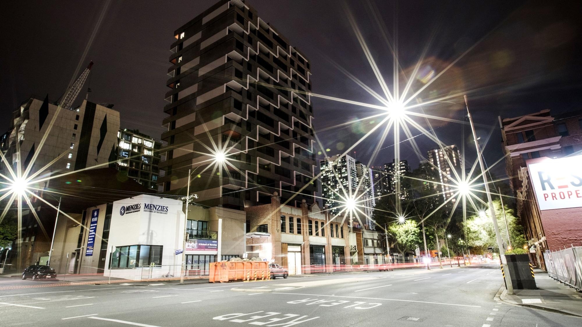 Vista Exterior Spencer Street Apartments