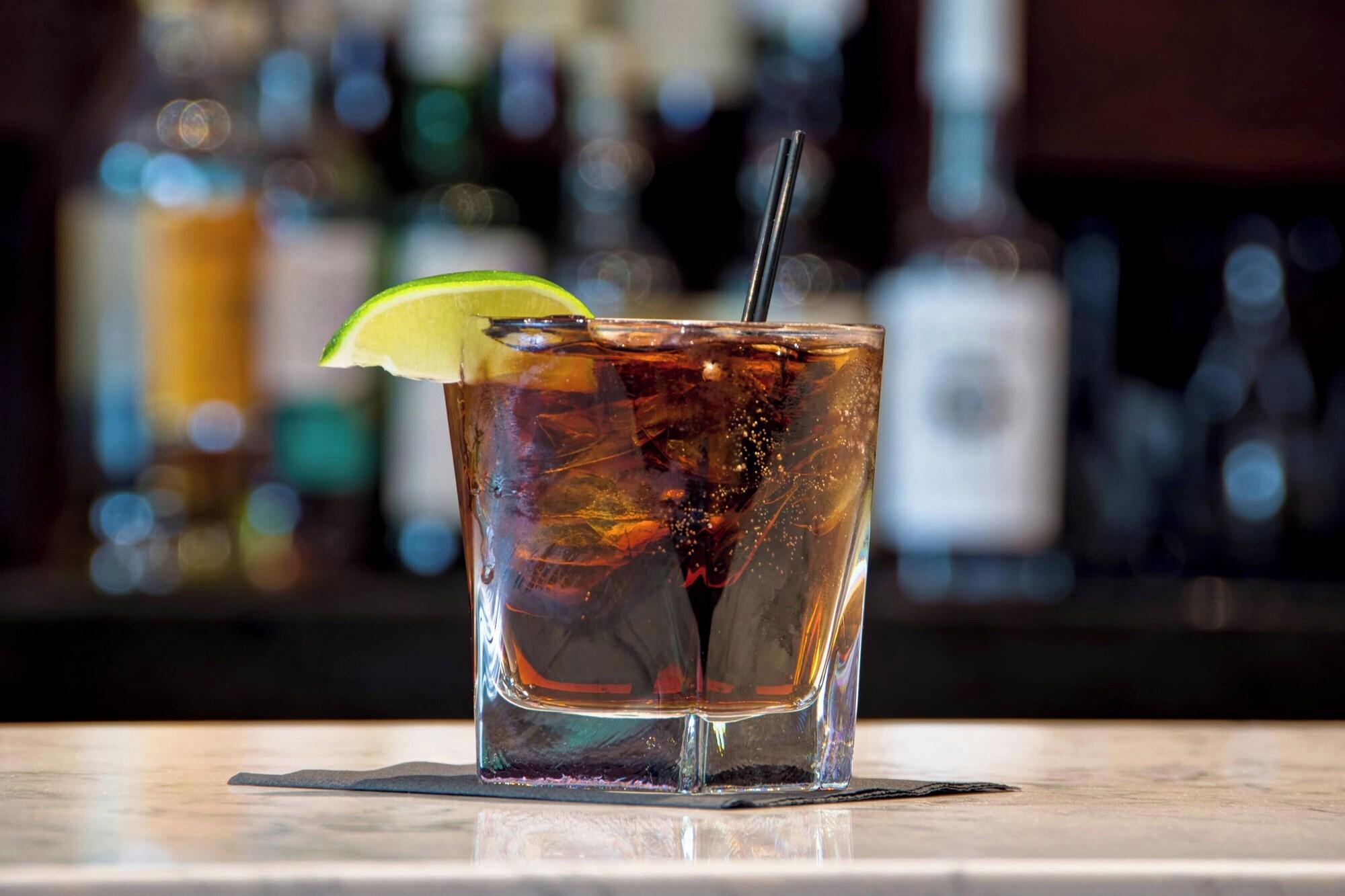 Restaurant Four Points by Sheraton Boston Newton