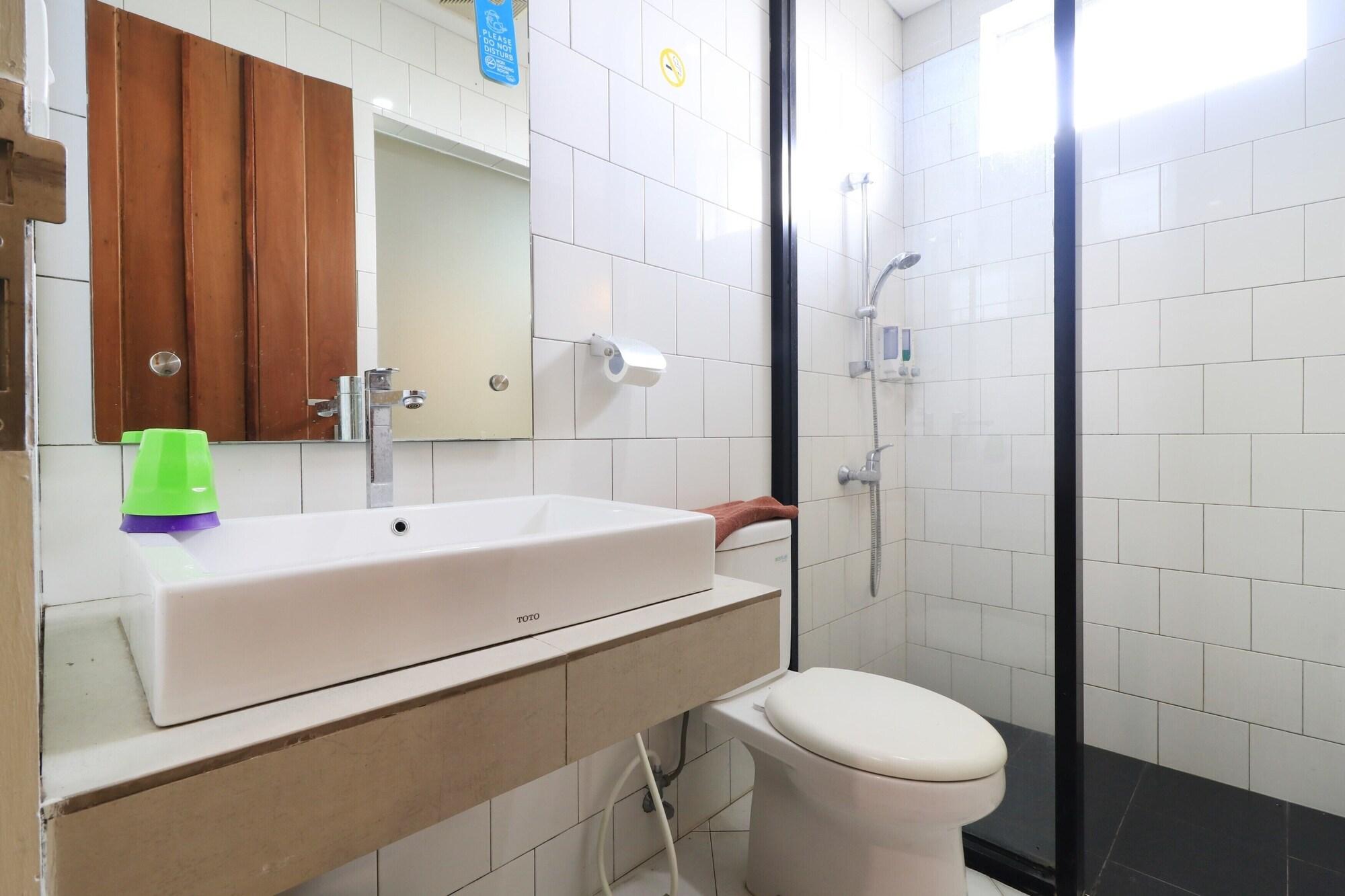 Equipamiento de Habitación Locus Rooms