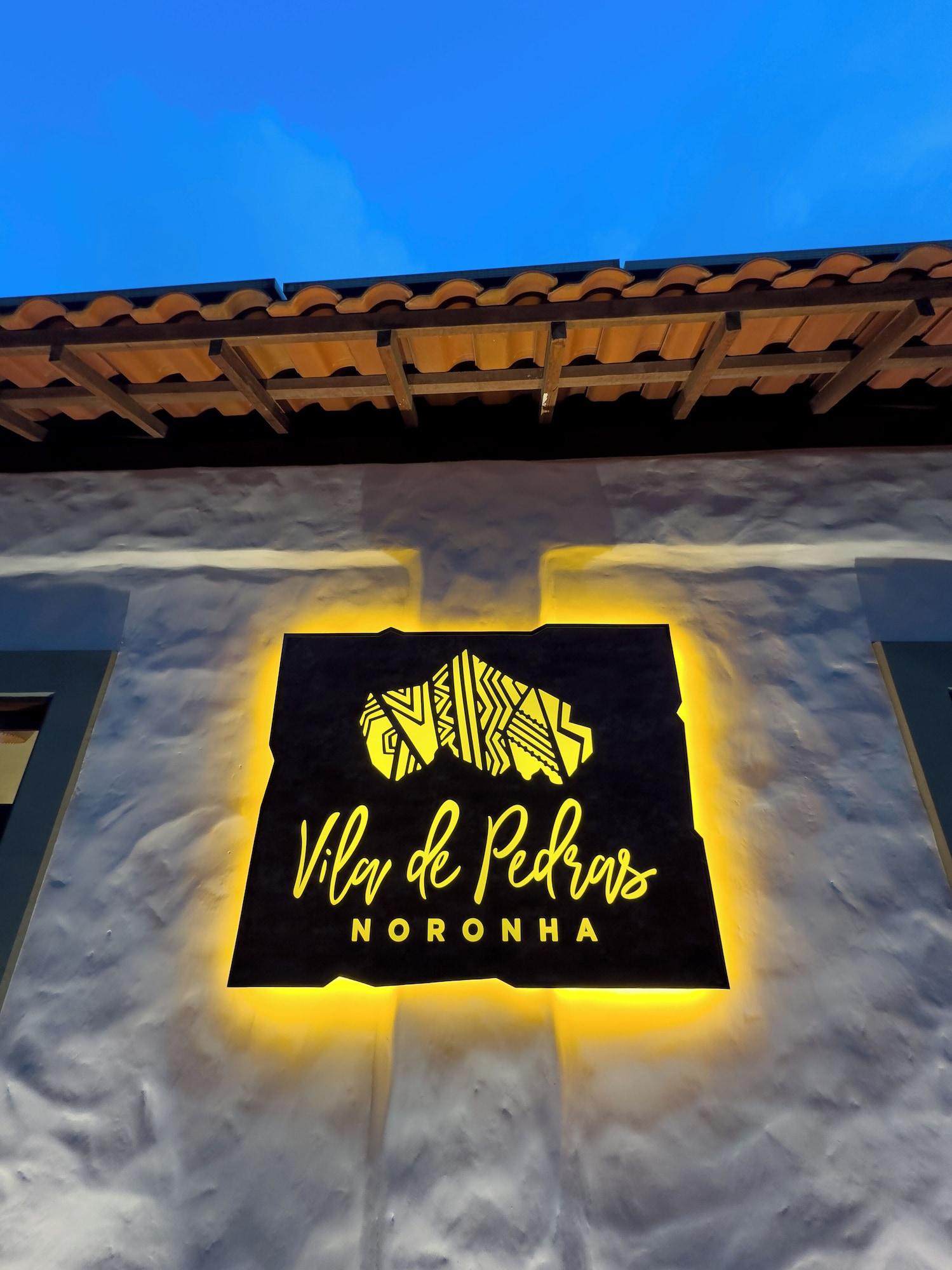 Vista da fachada Vila de Pedras Noronha