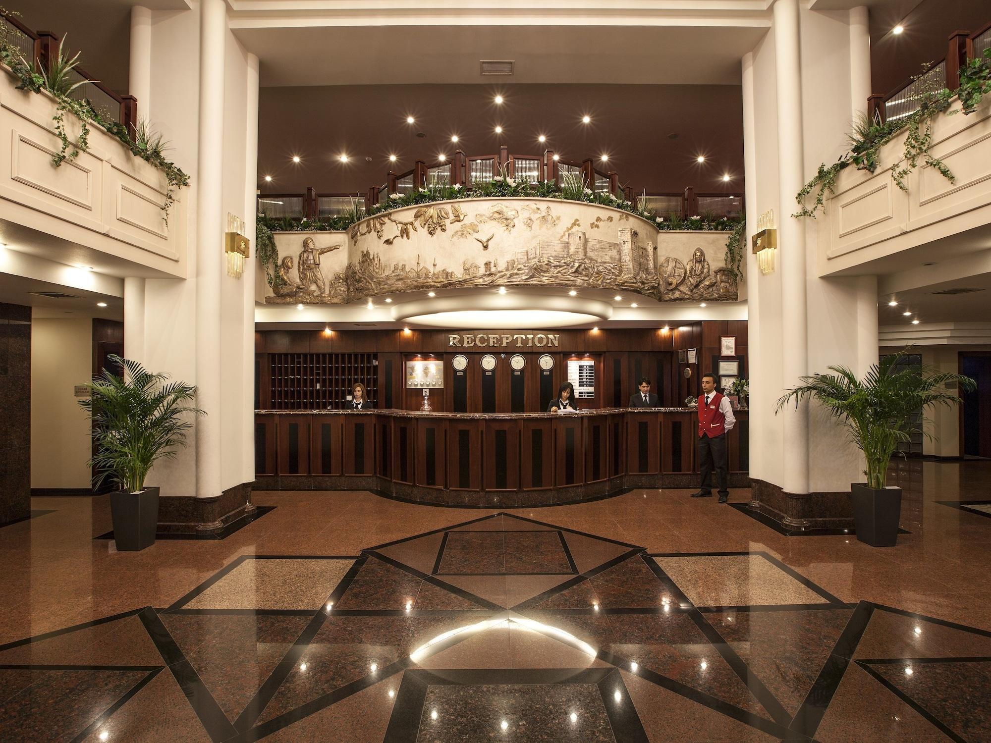Vista Exterior Grand Hotel Gaziantep