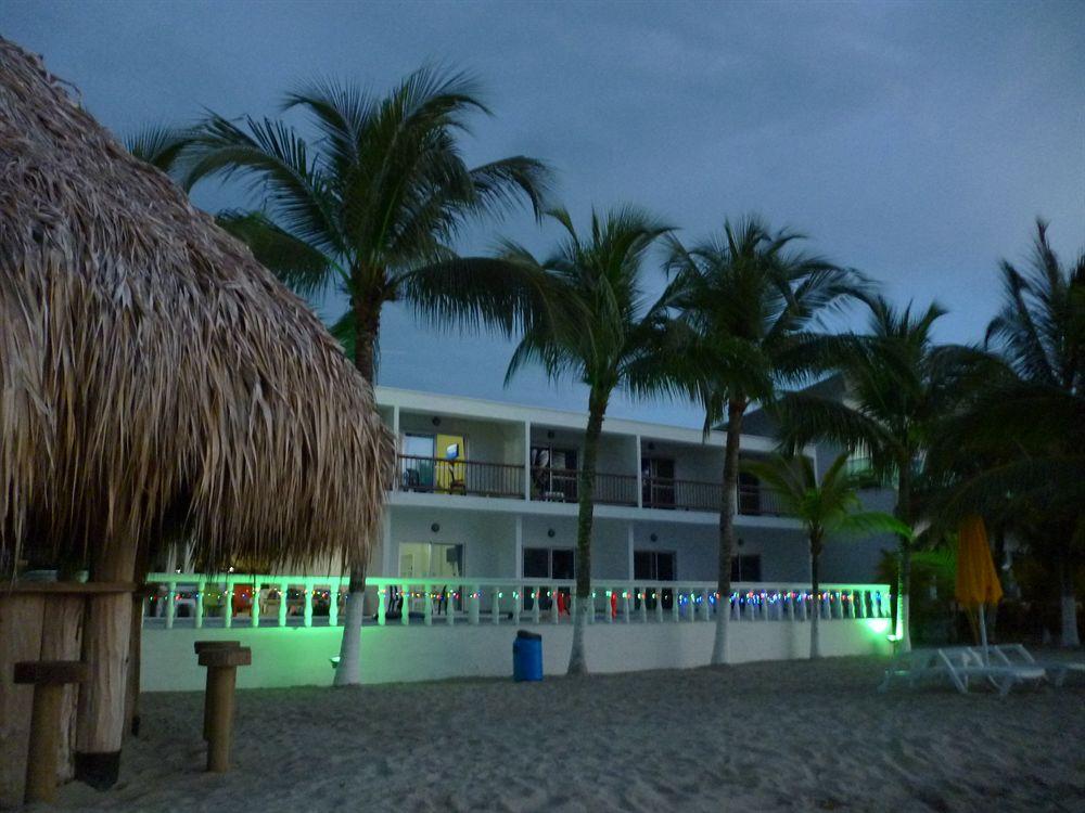 Vista Exterior Hotel Costa Linda