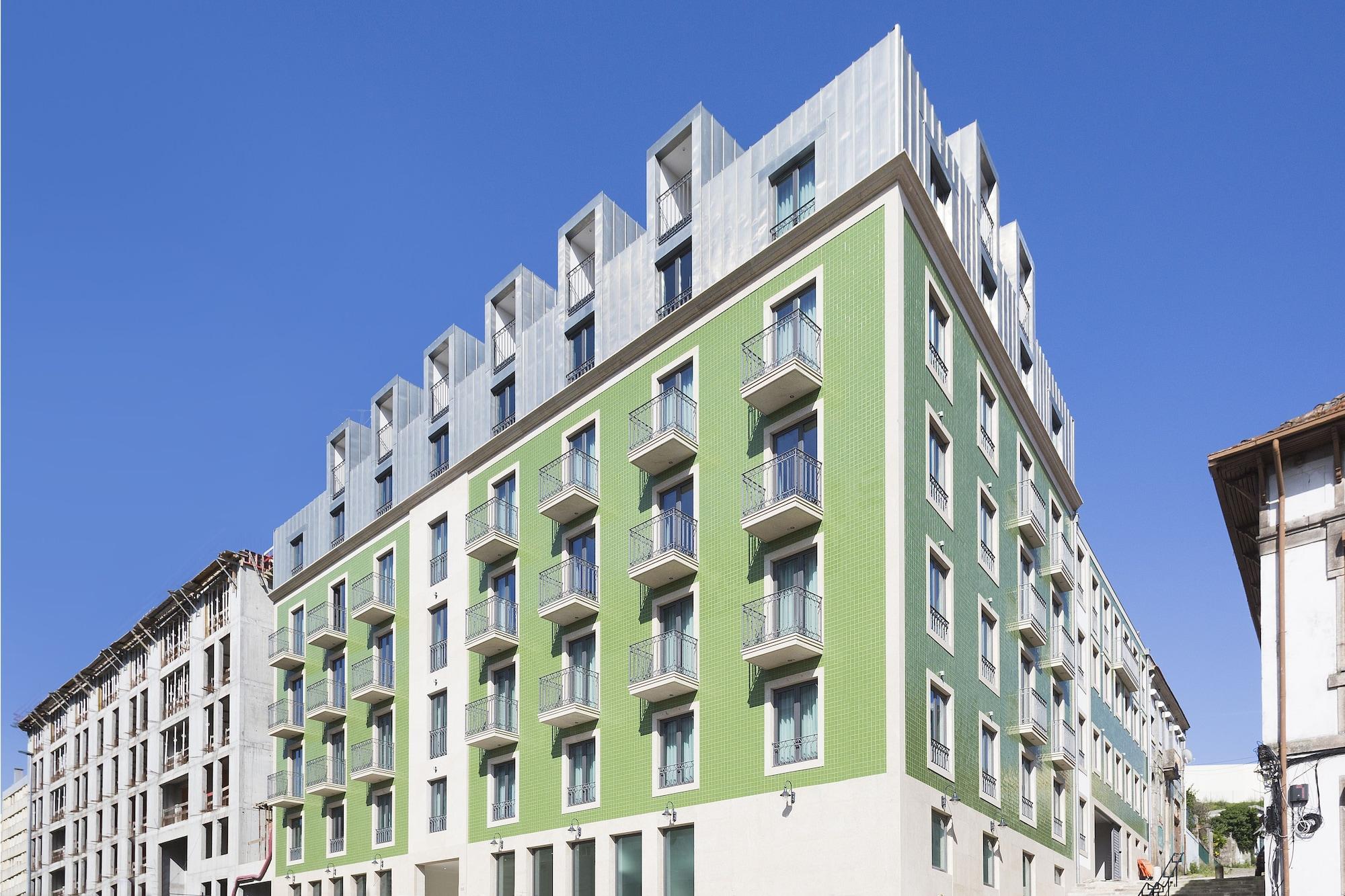 Vista Exterior Acta The Avenue