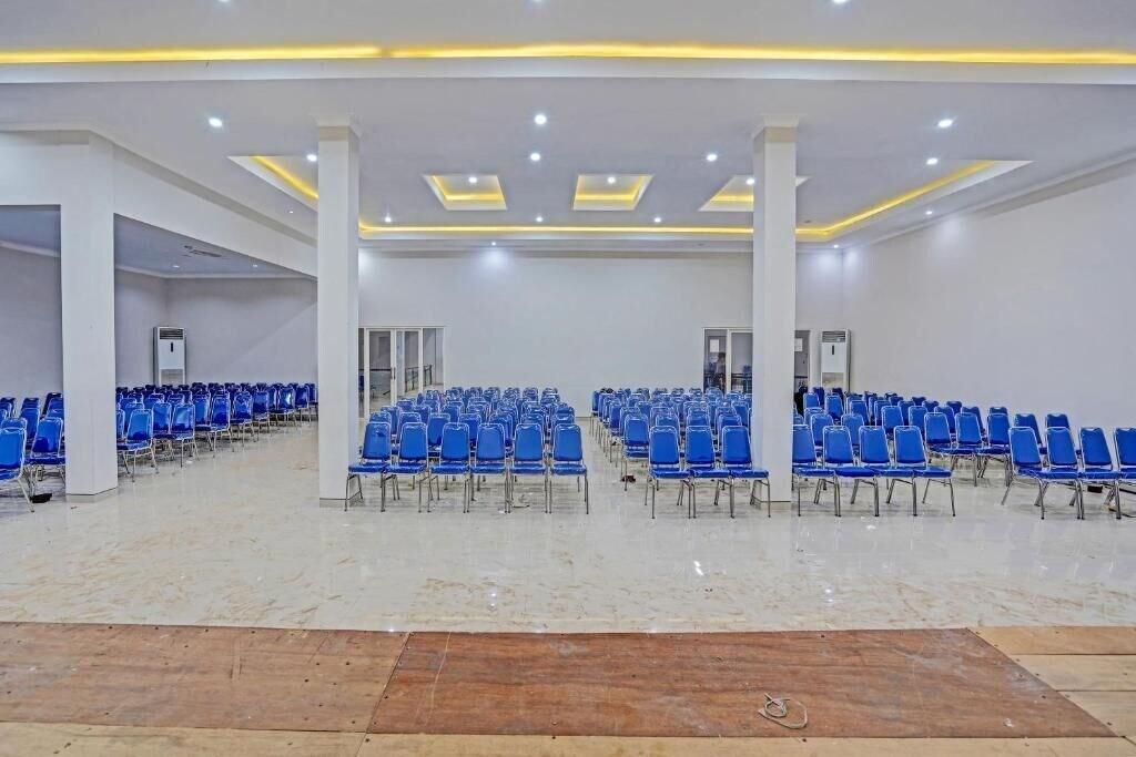 Sala de Reuniones Capital O 91166 El Malik Hotel