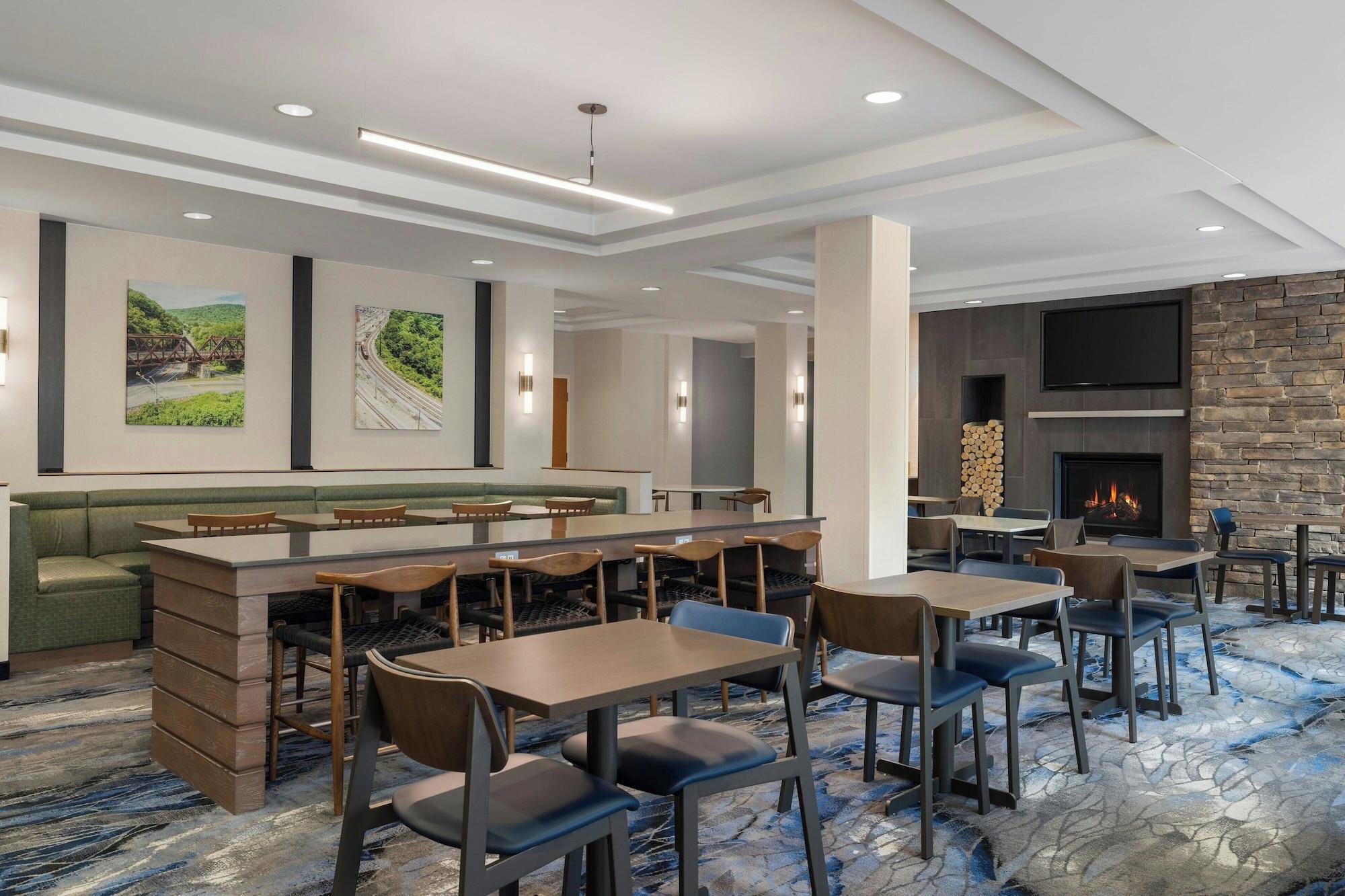 Restaurant Fairfield Inn & Suites by Marriott Cumberland