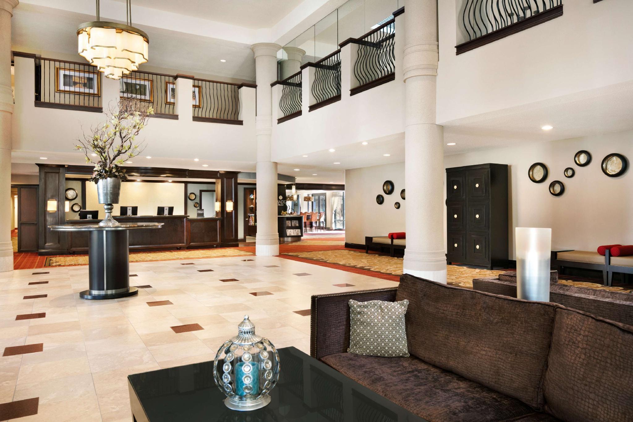 Vista Lobby Doubletree by Hilton McLean Tysons