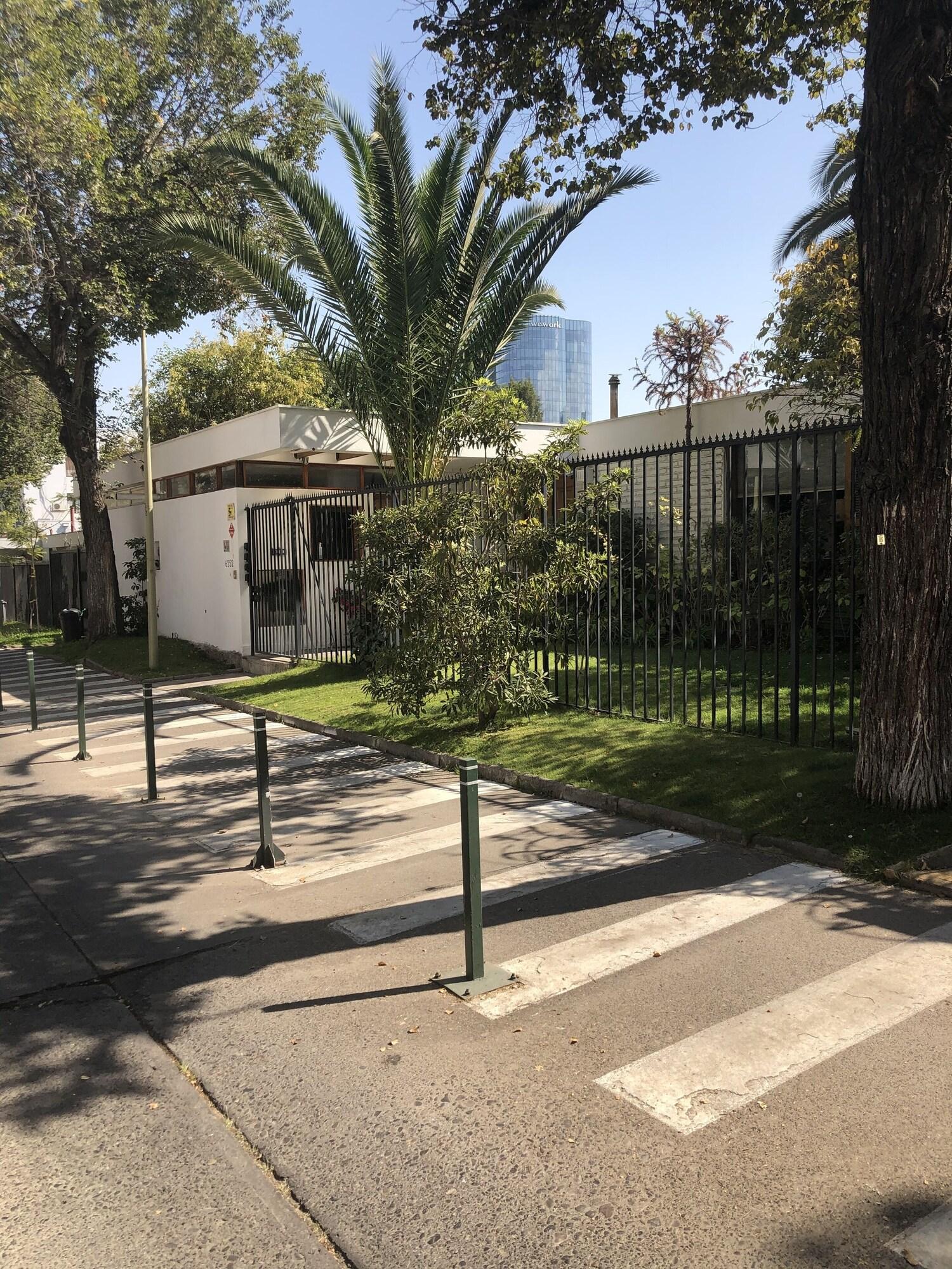 Vista Exterior Rent Apart Las Condes