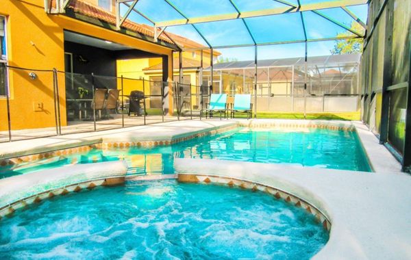 Disney Area Preferred Homes with Spa - Hoteles cerca de Premium Outlets en Orlando