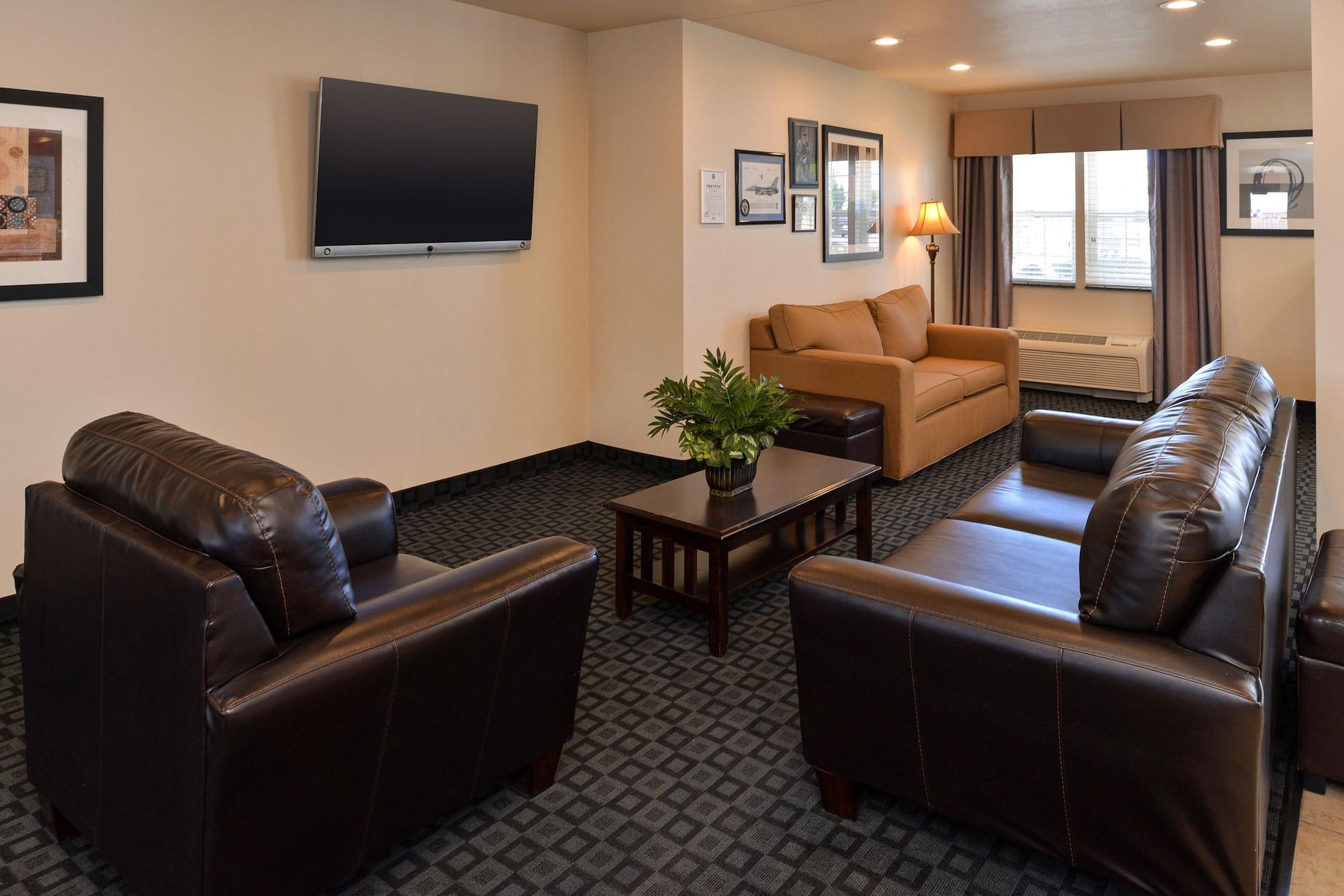 Vista Lobby Microtel Inn & Suites by Wyndham Klamath Falls