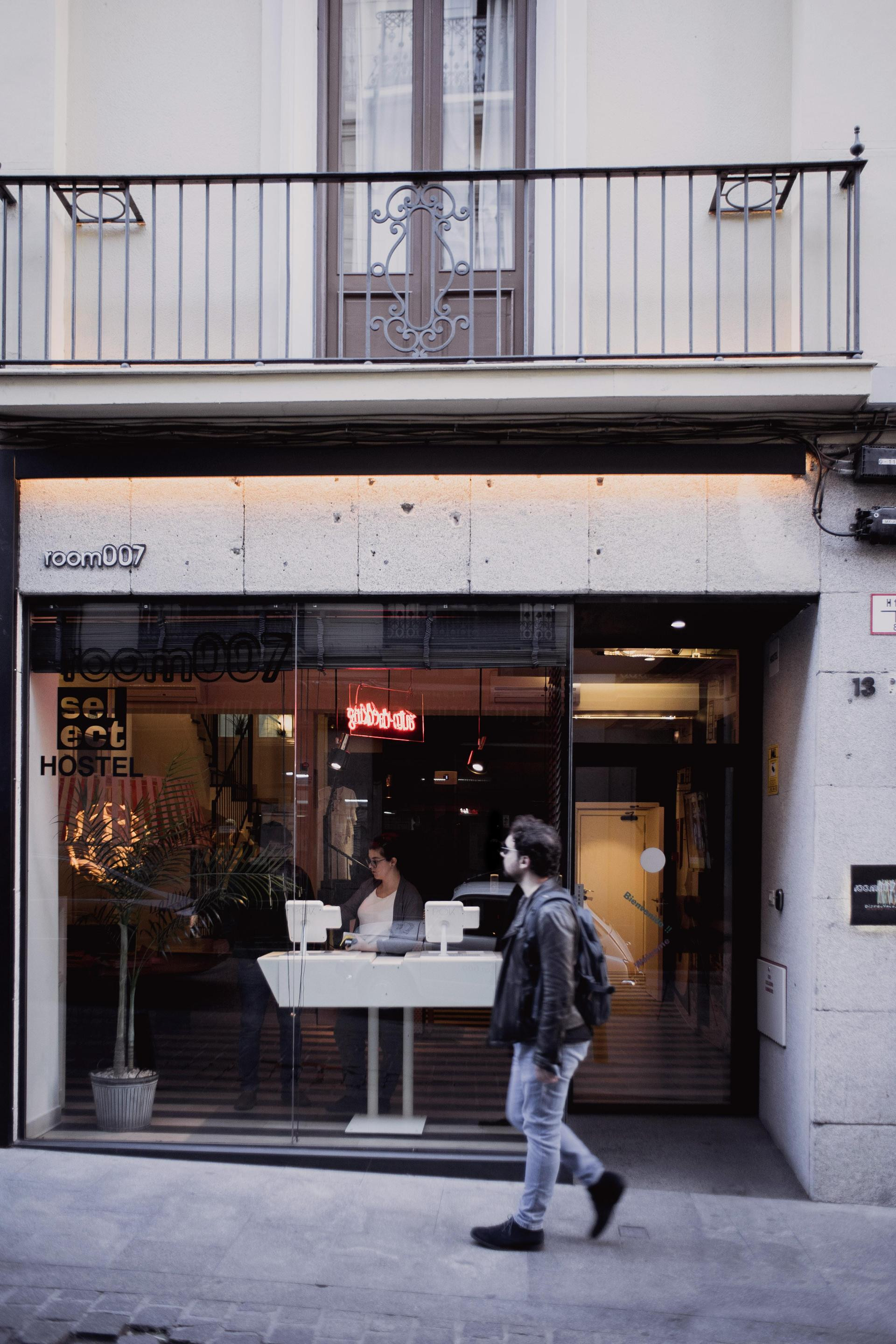 Hotel Room Select Sol