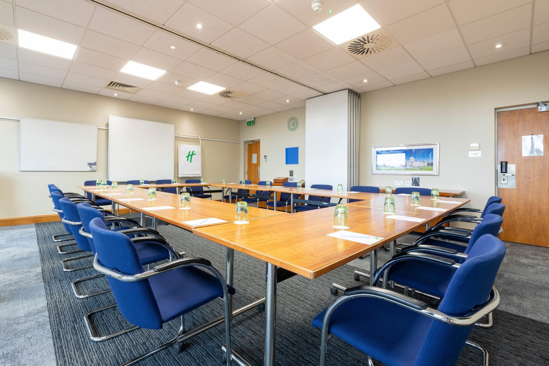 Centro de Negocios Holiday Inn Cardiff City Centre by IHG
